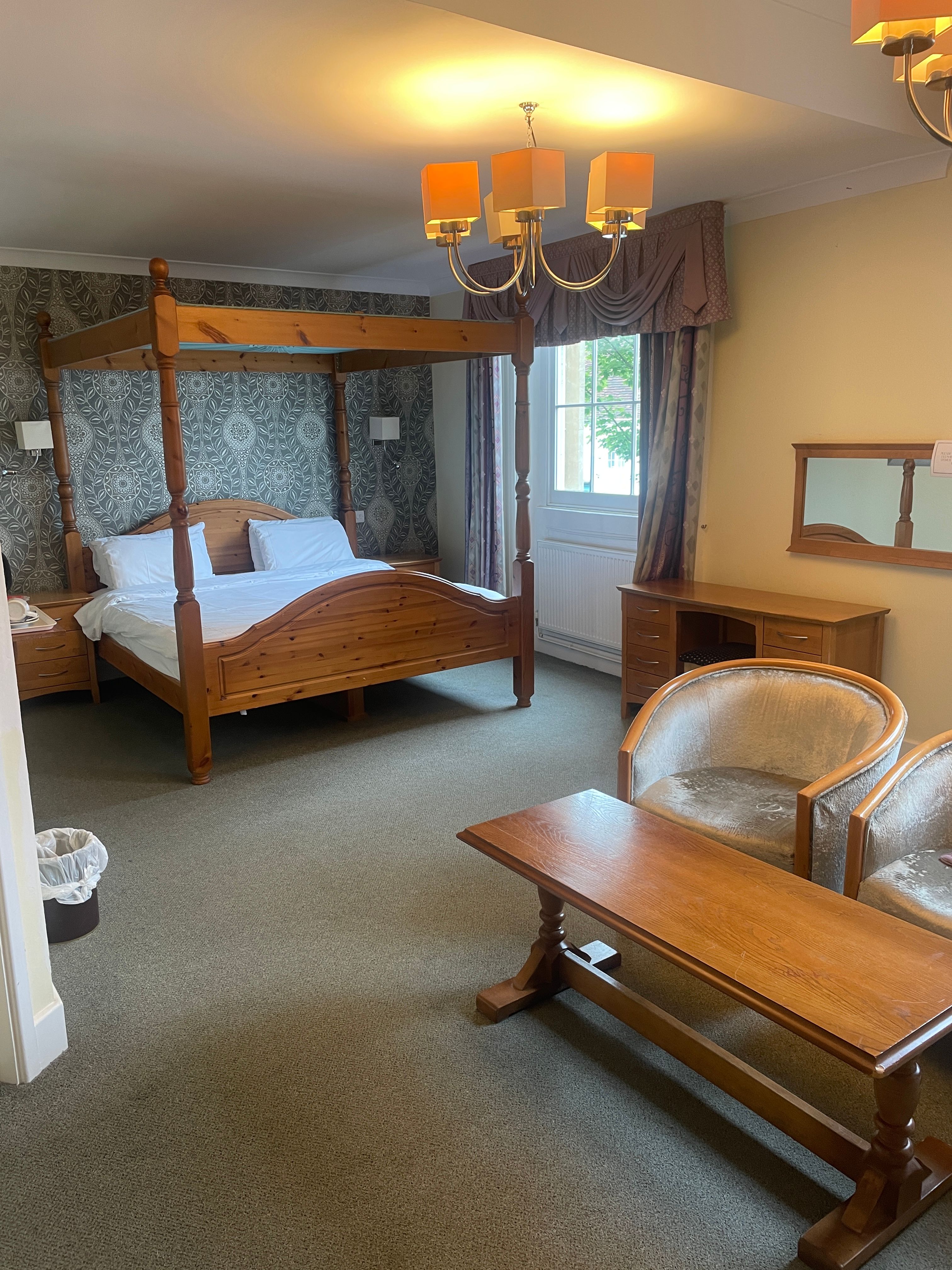 room detail thumbnail 0