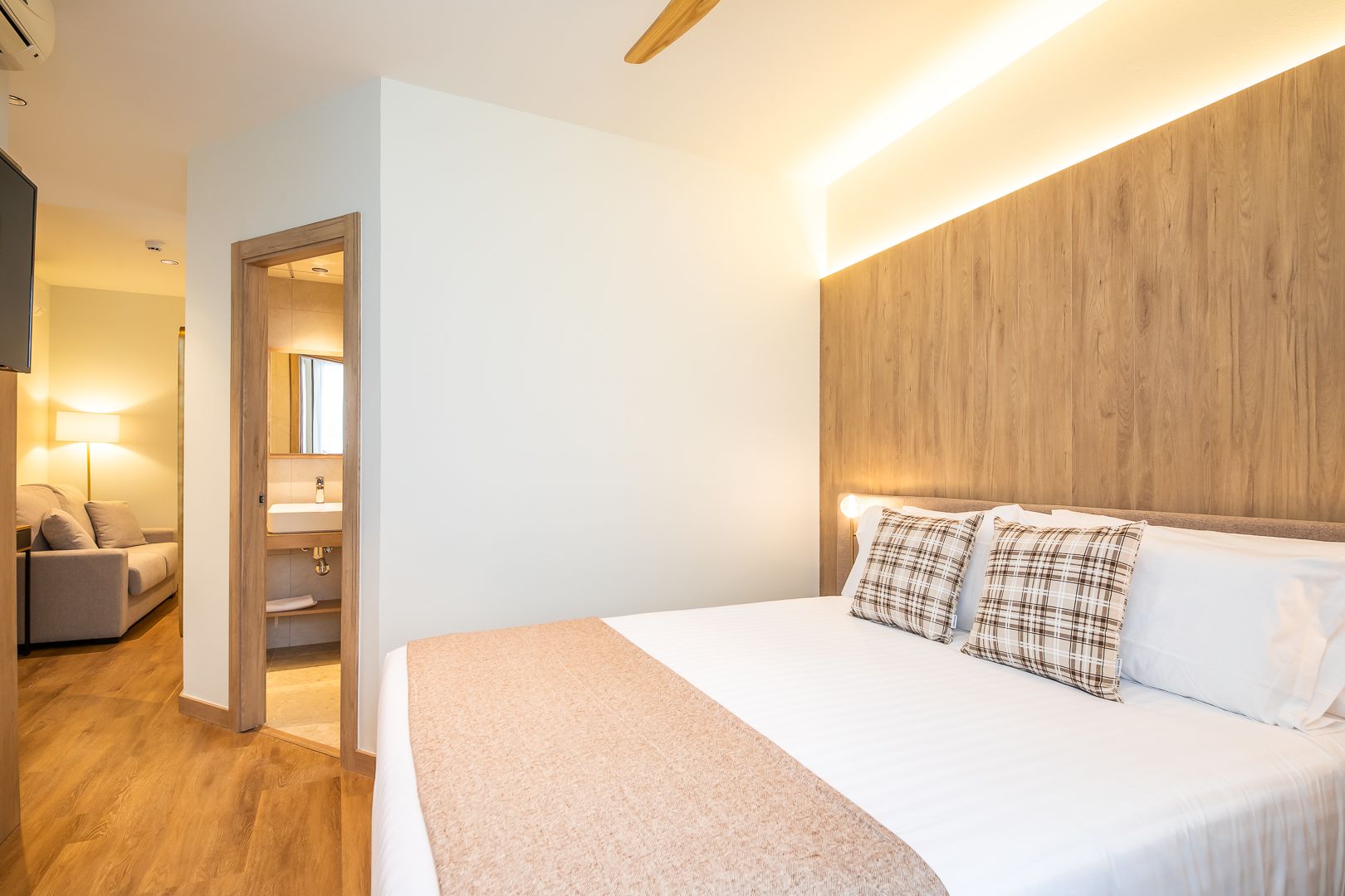 Hotel nommadas jero valencia, Valencia