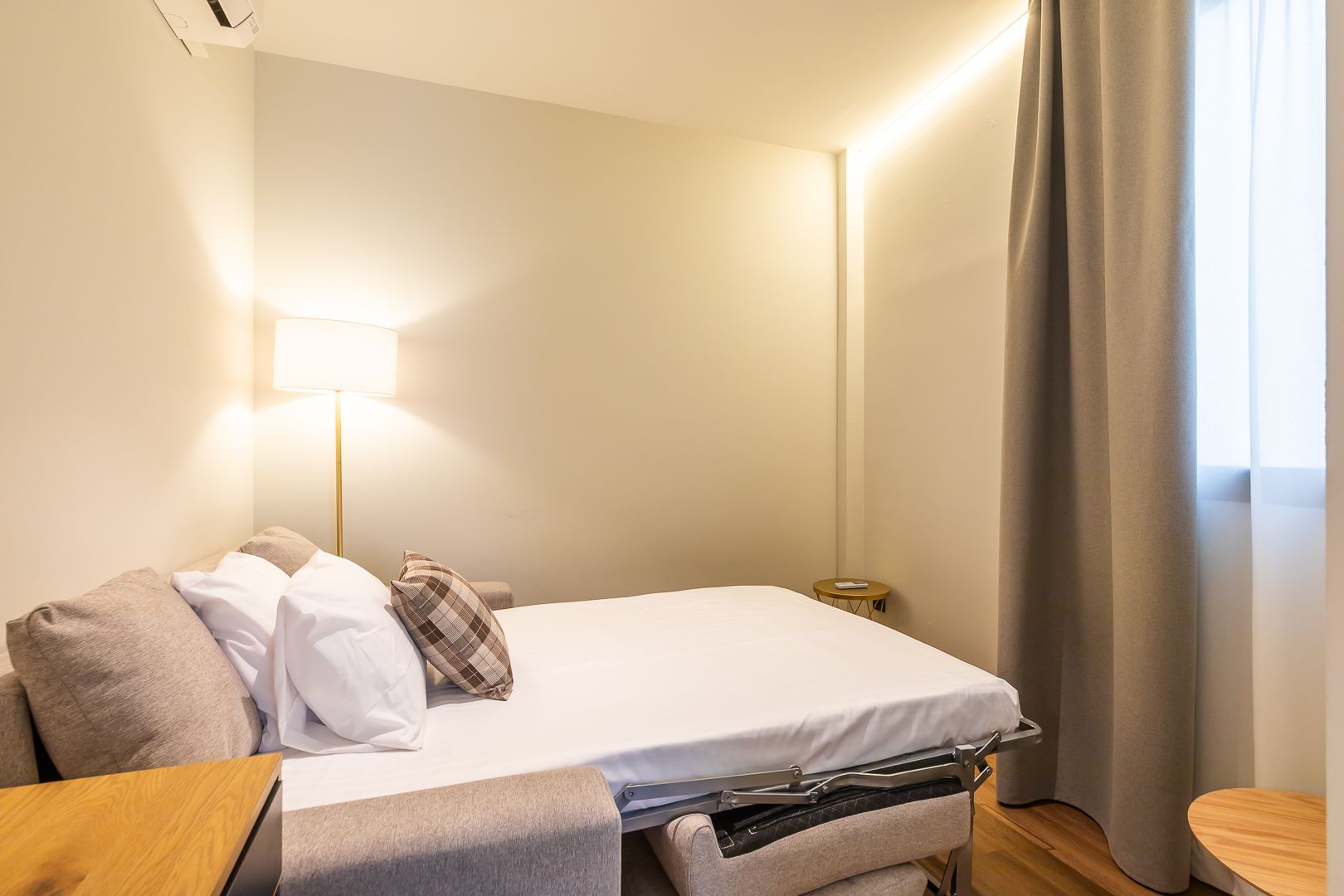 Hotel nommadas jero valencia, Valencia