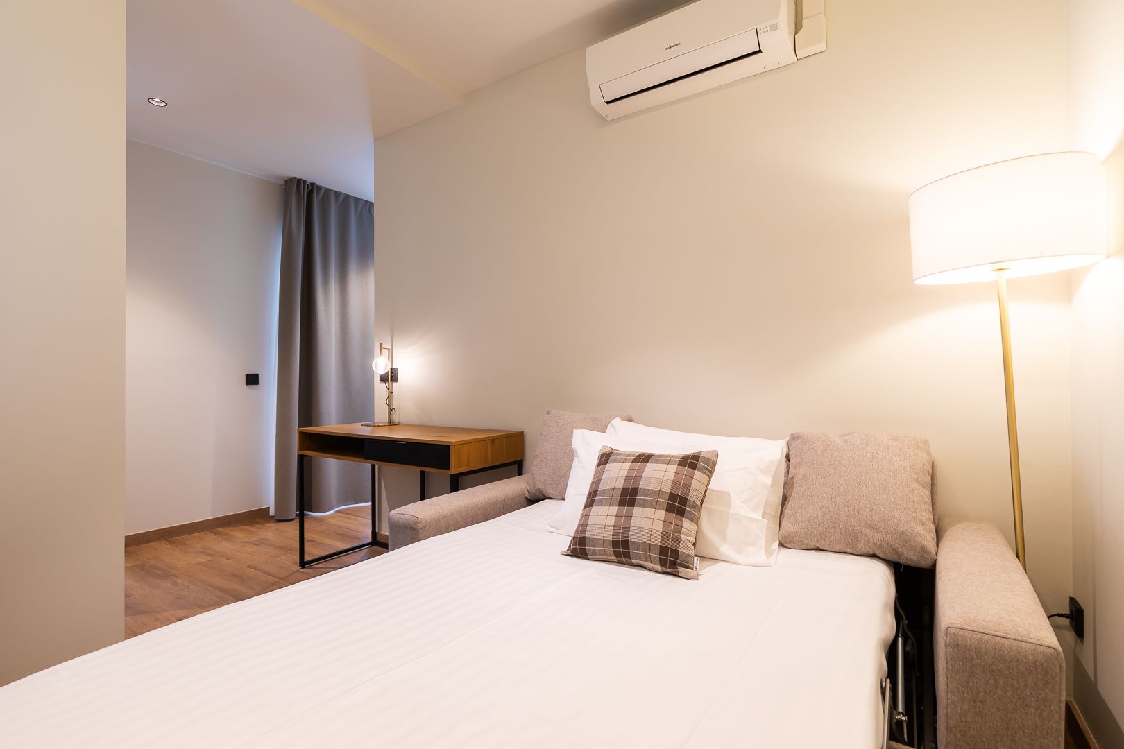 Hotel nommadas jero valencia, Valencia