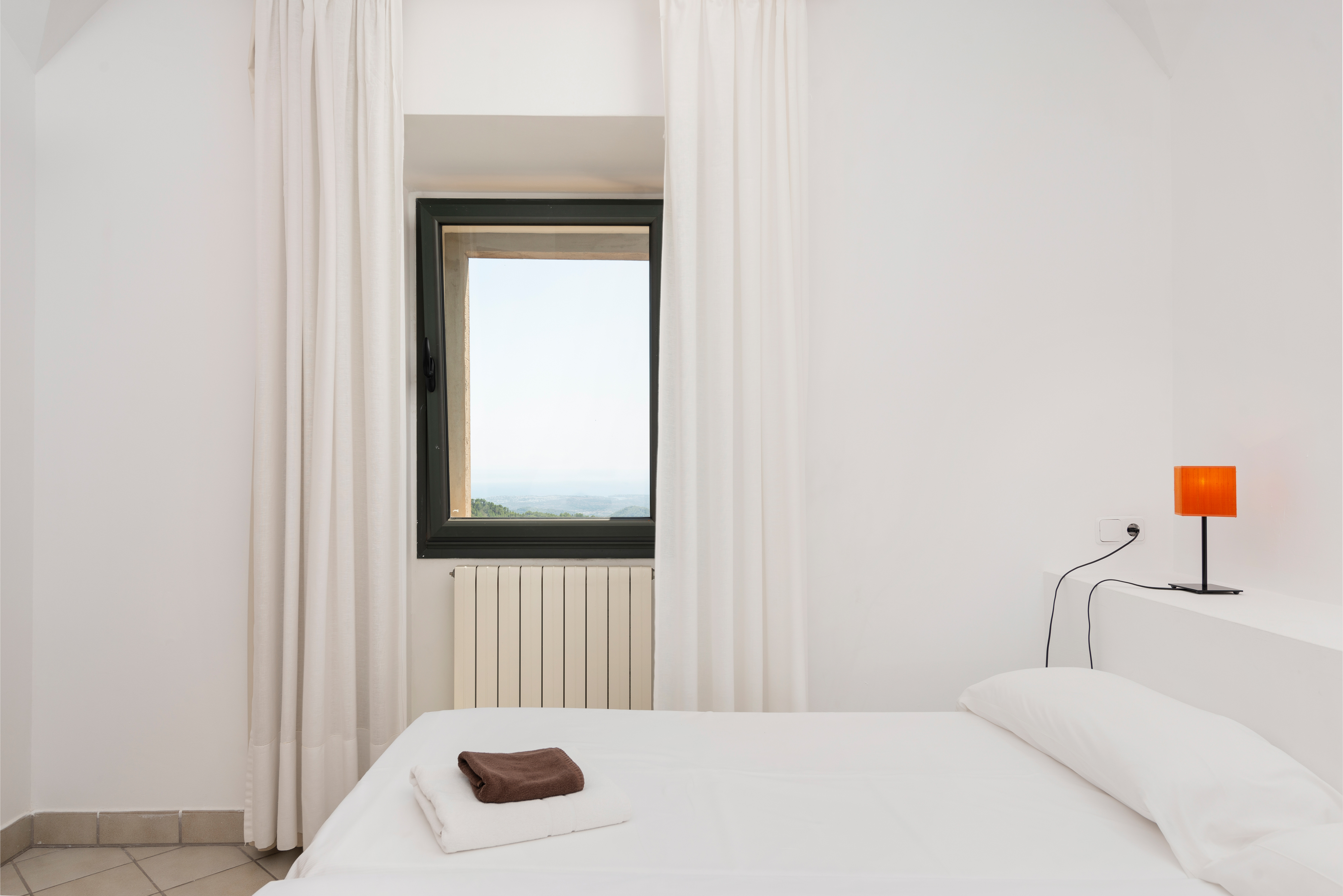 Apartamento de 2 dormitorios con balcón