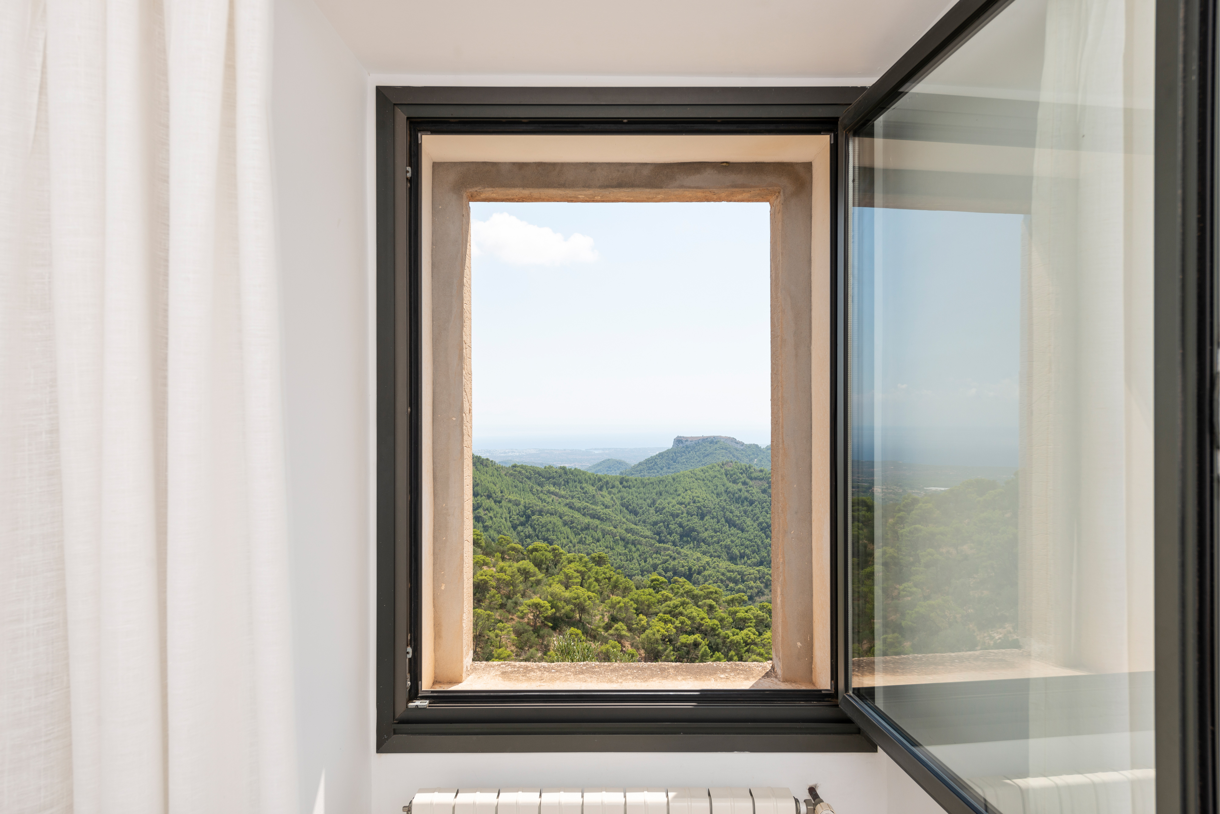 Apartamento de 2 dormitorios con balcón