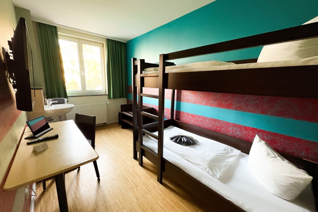 room detail thumbnail 0