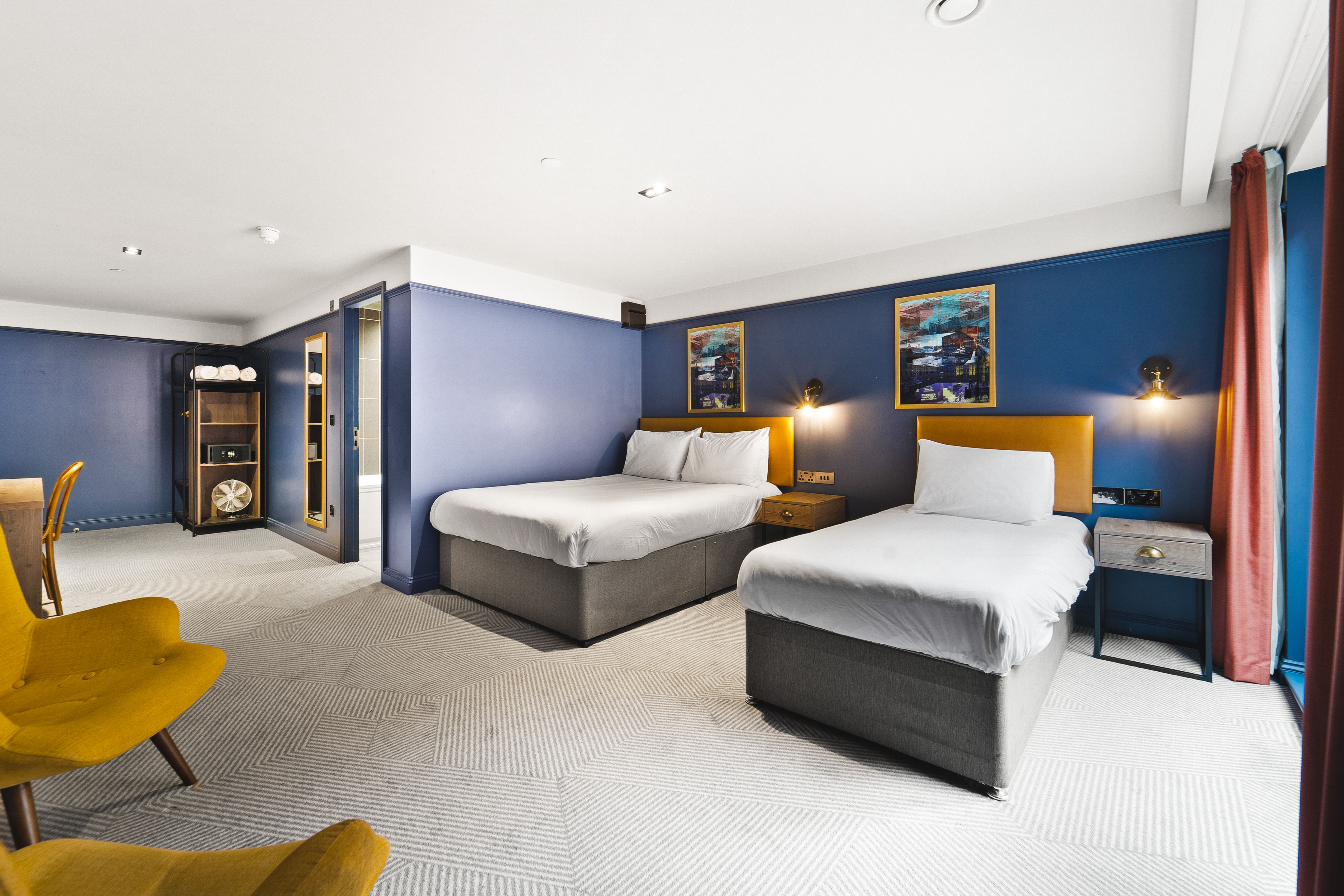 room detail thumbnail 0