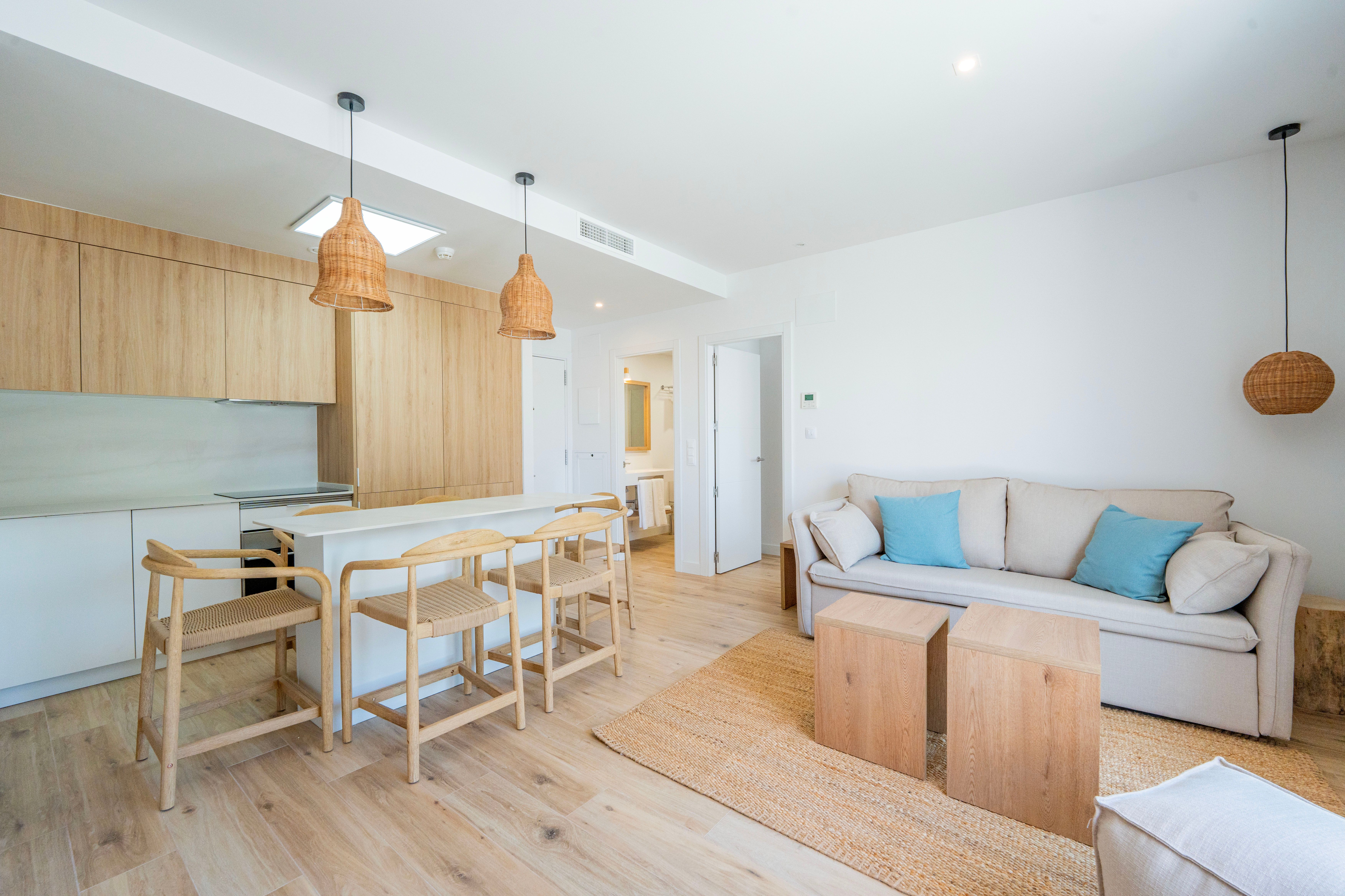 Two-bedroom apartment with garden view