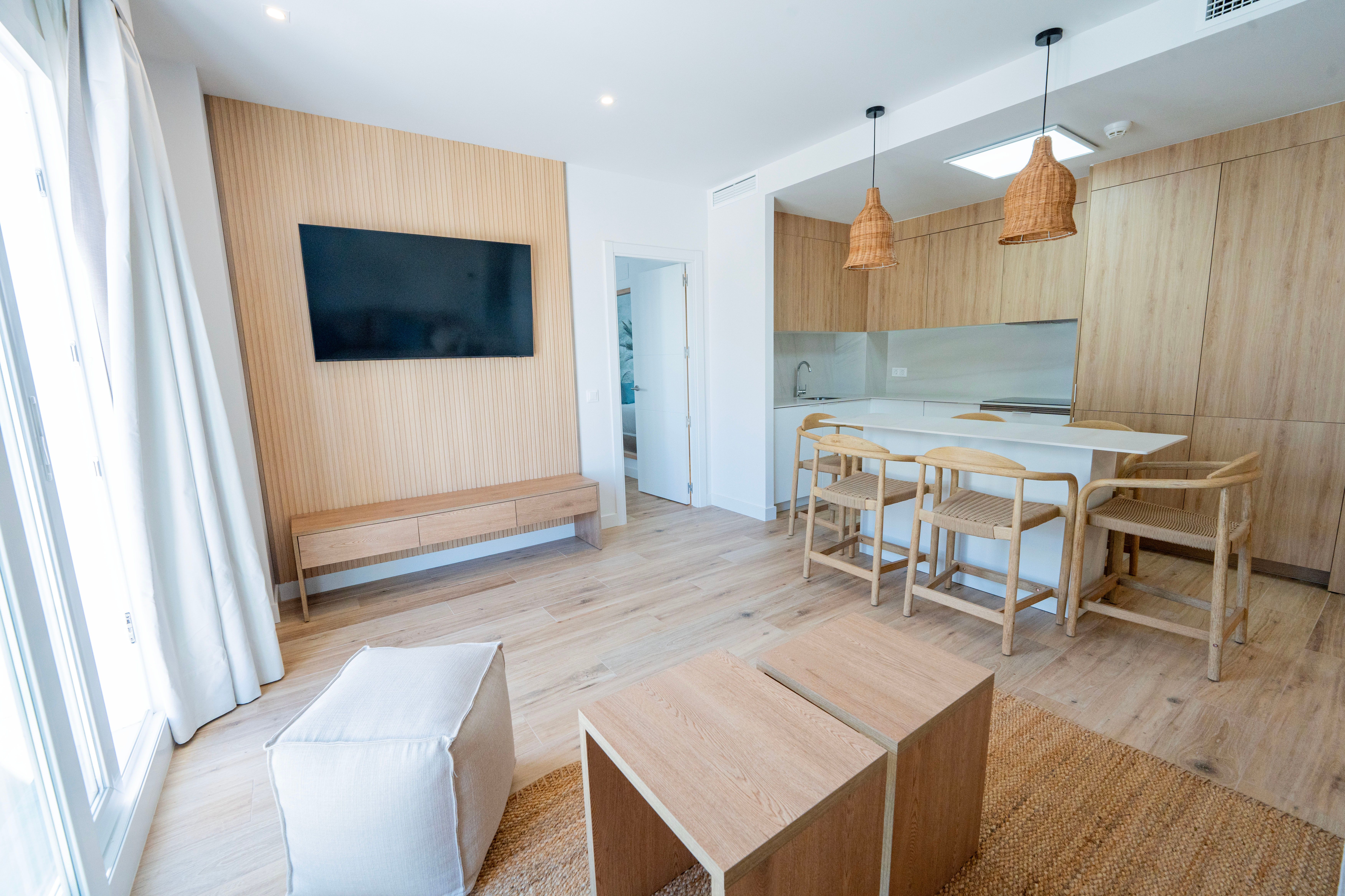 Two-bedroom apartment with garden view