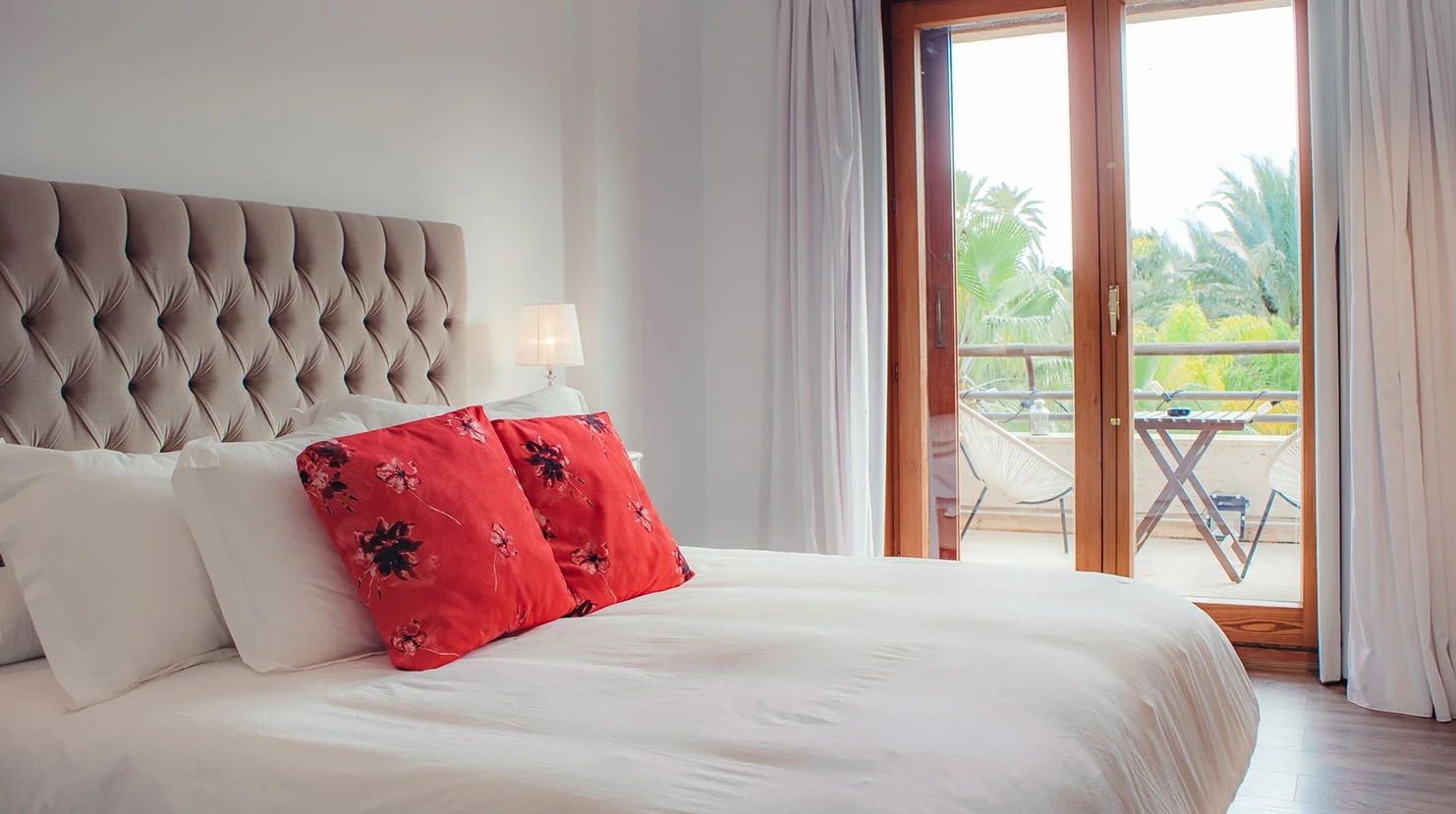 Queen room
