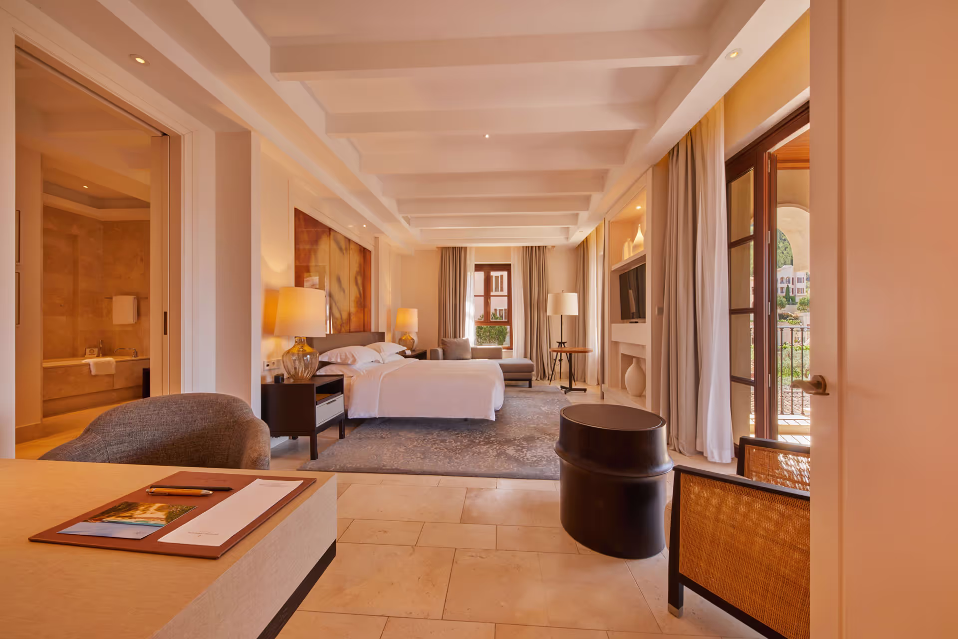 Cap vermell grand hotel, Capdepera