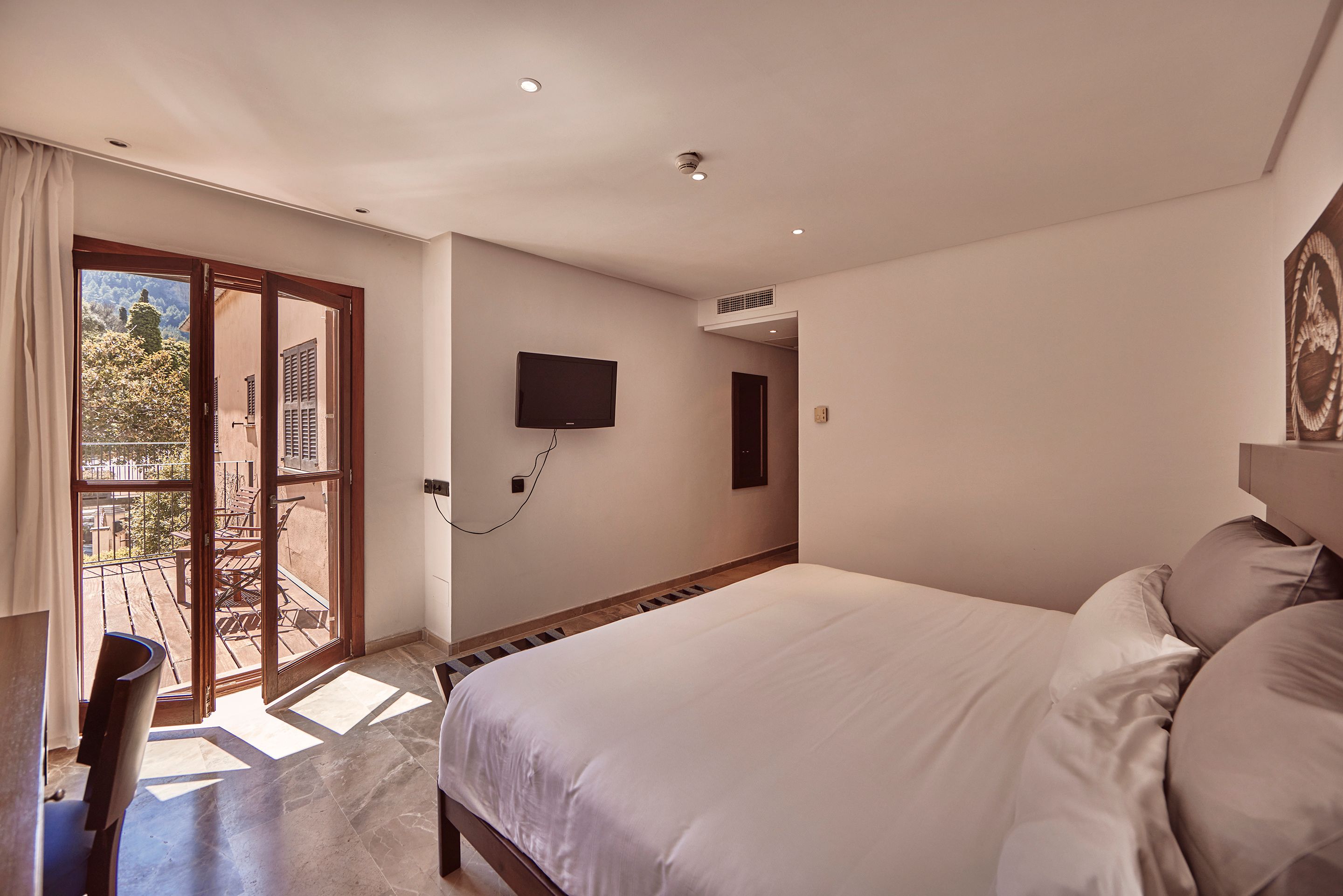 Classic-doppel- oder -zweibettzimmer mit stadtblick