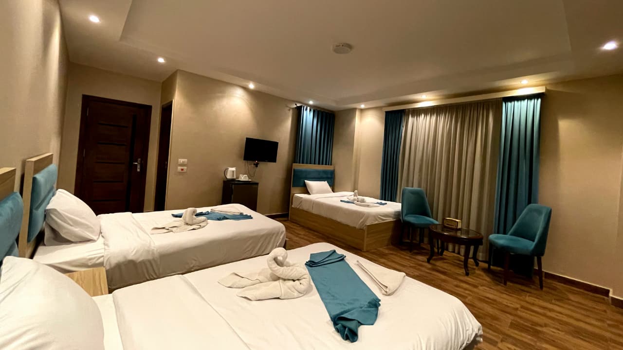 room detail thumbnail 0