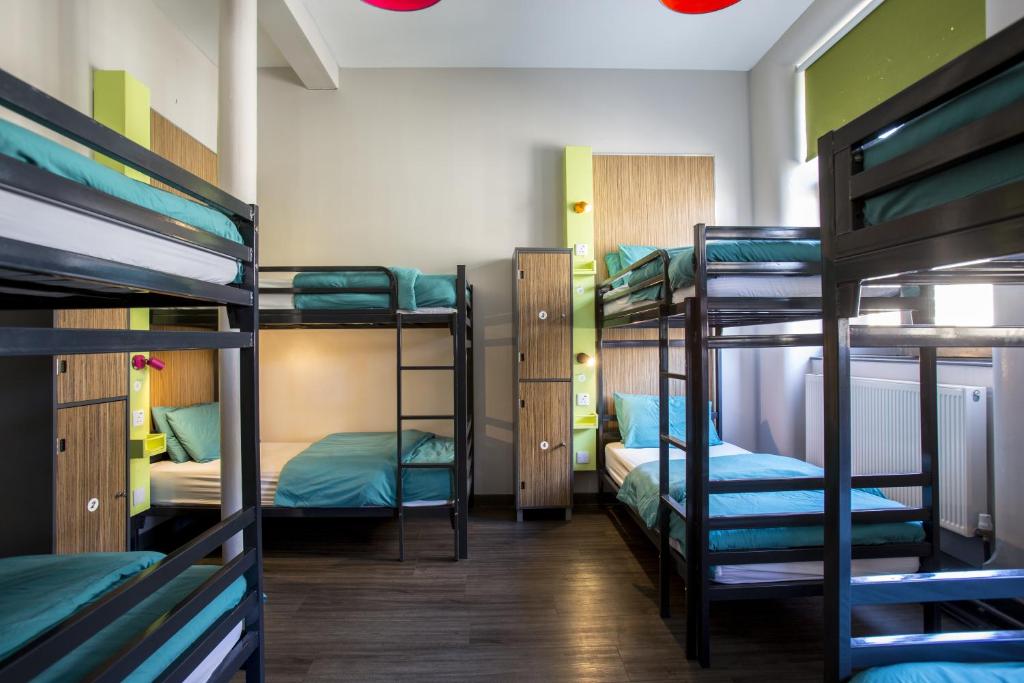 room detail thumbnail 1