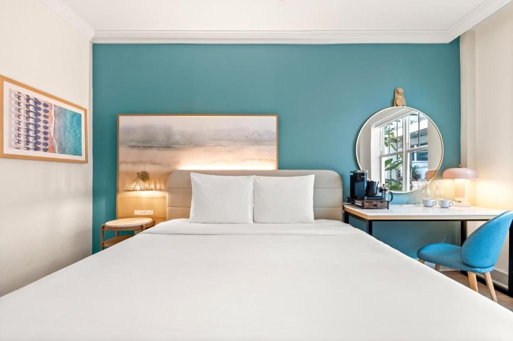 room detail thumbnail 0