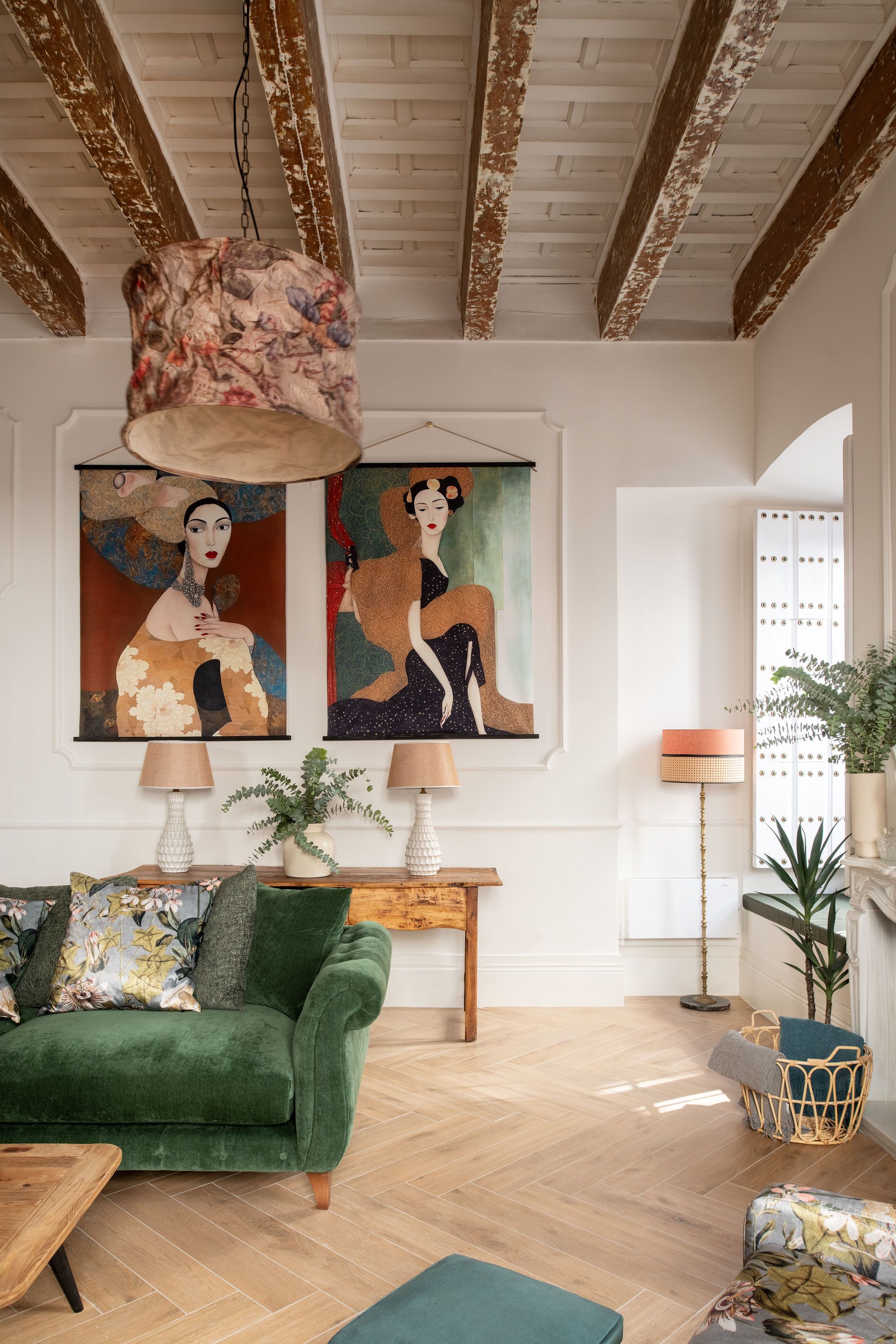 room detail thumbnail 1