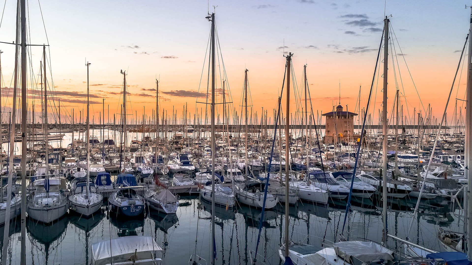 Apartamentos marina internacional 