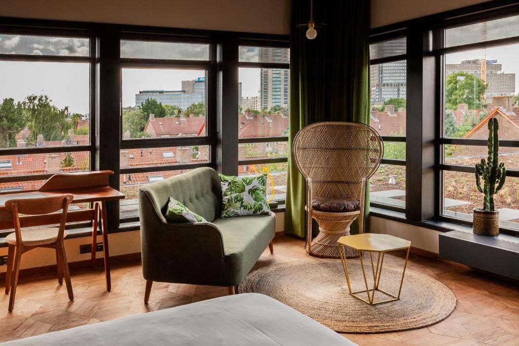 room detail thumbnail 0