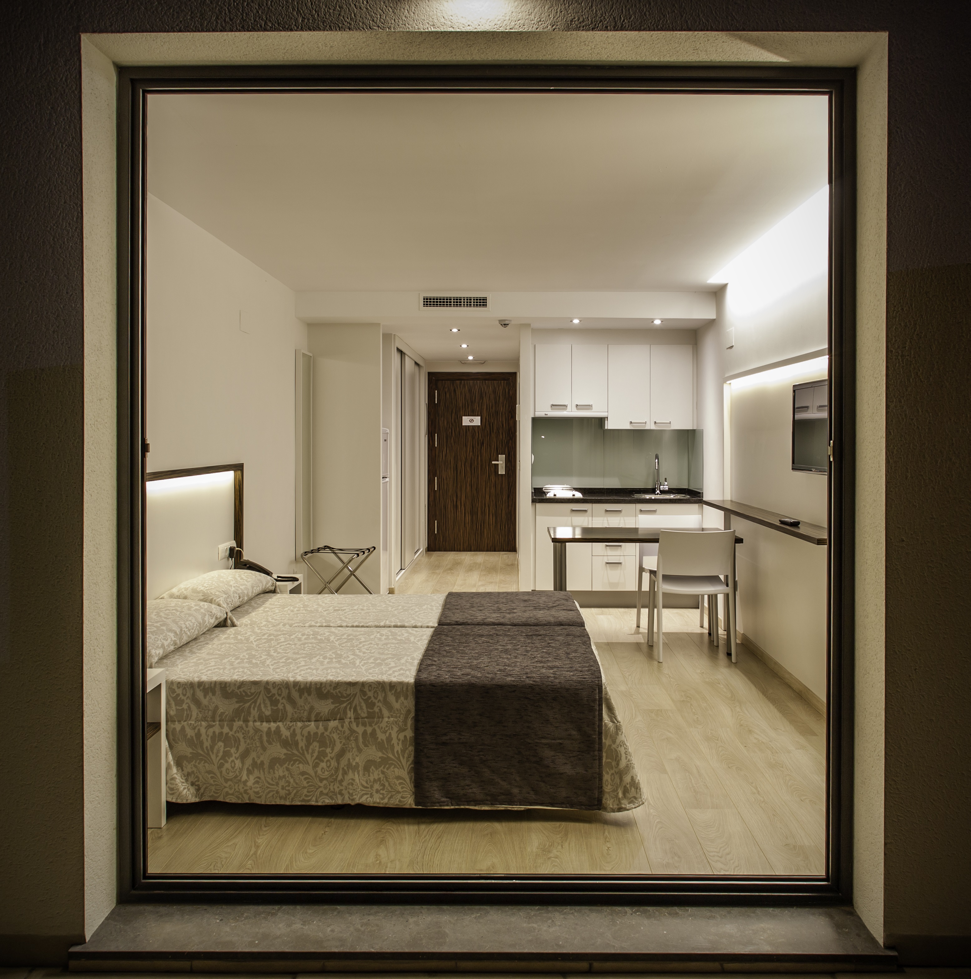 Aparthotel playa oliva, Oliva