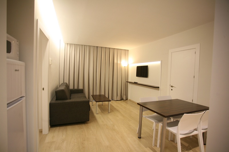 Aparthotel playa oliva, Oliva