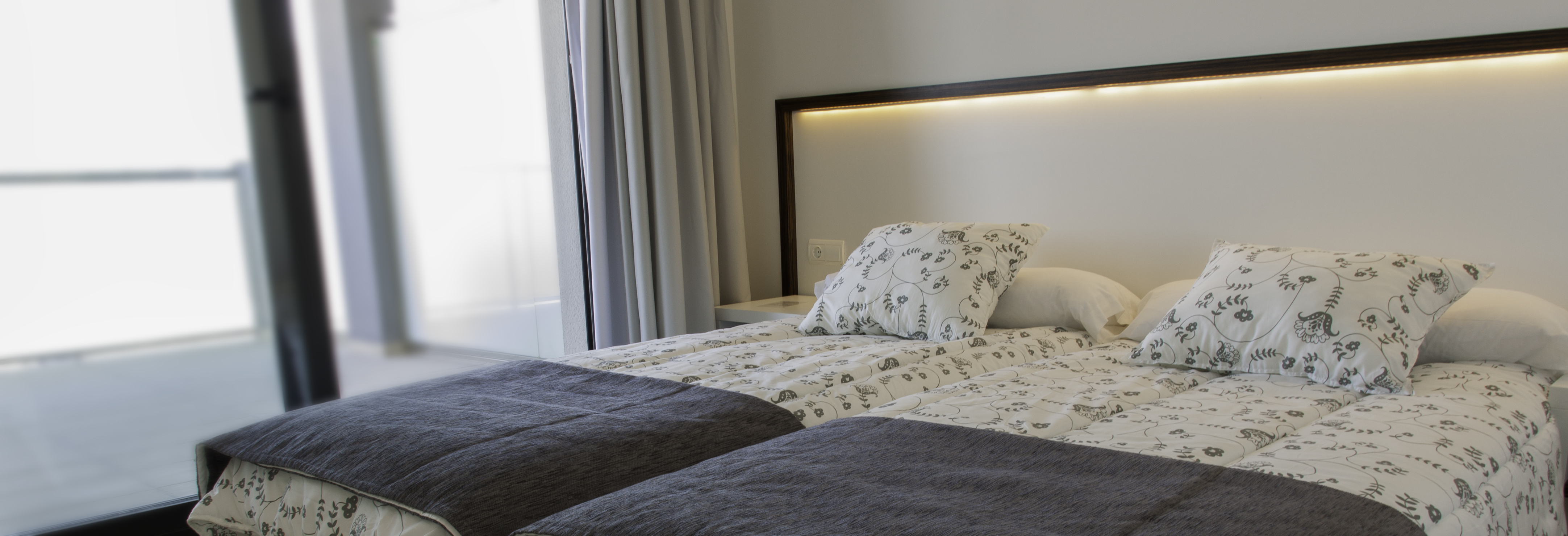 Aparthotel playa oliva, Oliva