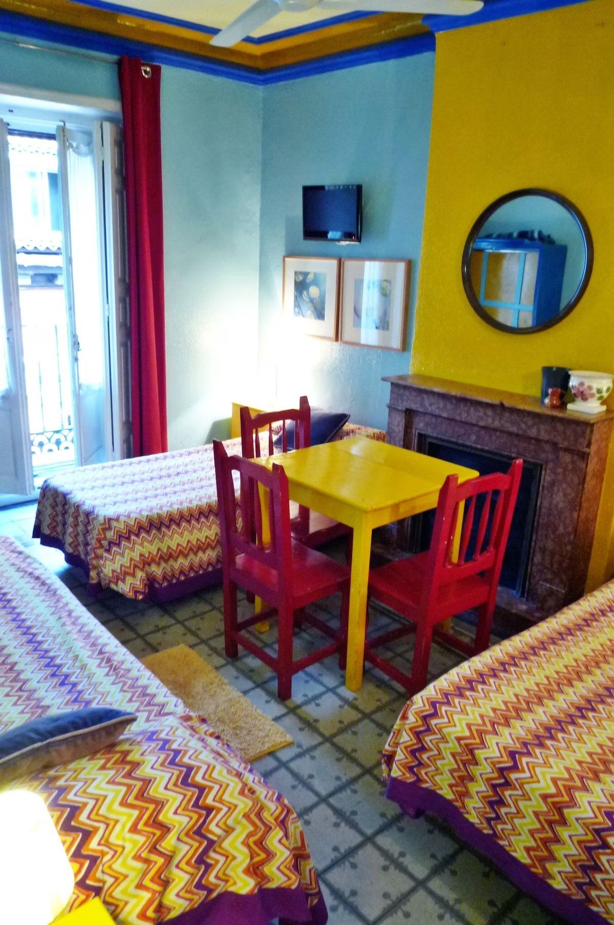 room detail thumbnail 1