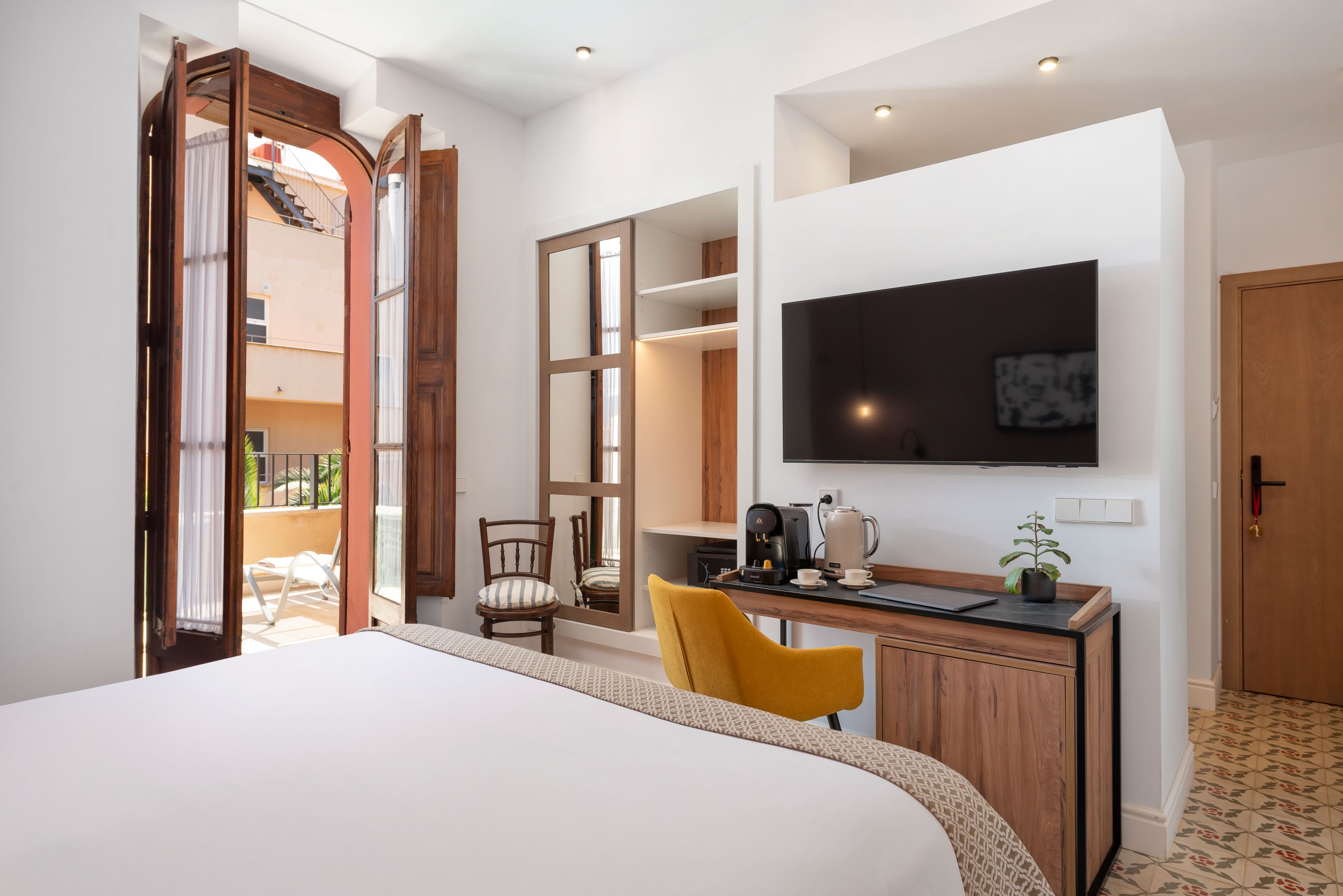 Habitación doble deluxe con balcón