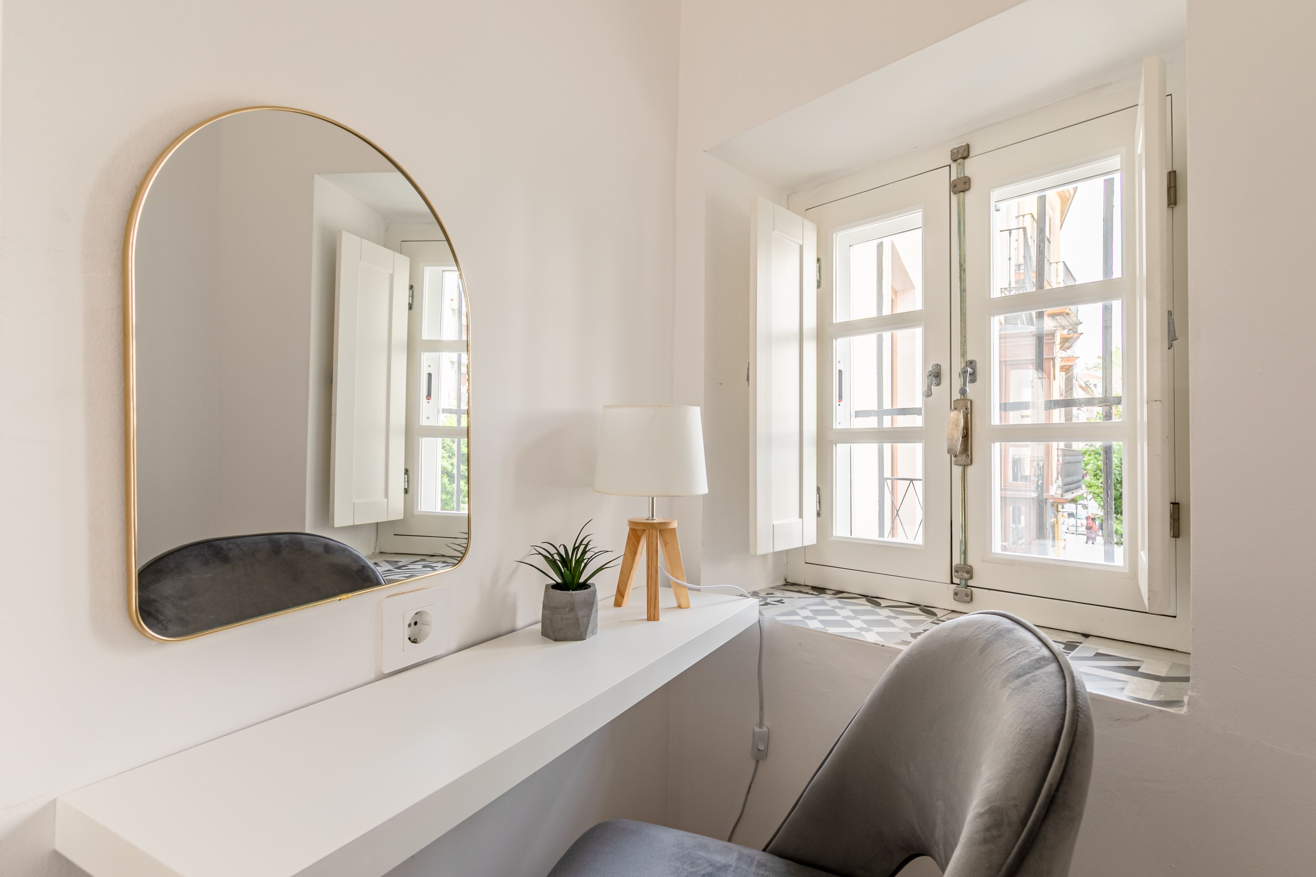 Welldone san pablo apartments, Sevilla