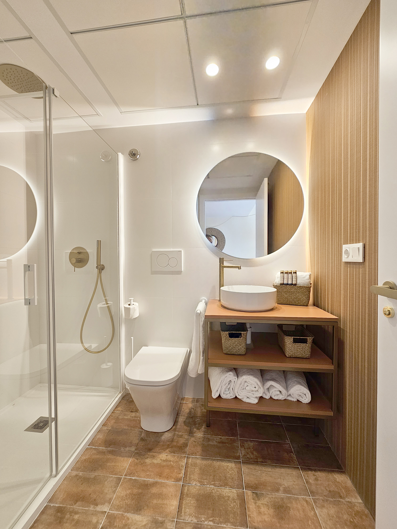 Triple room