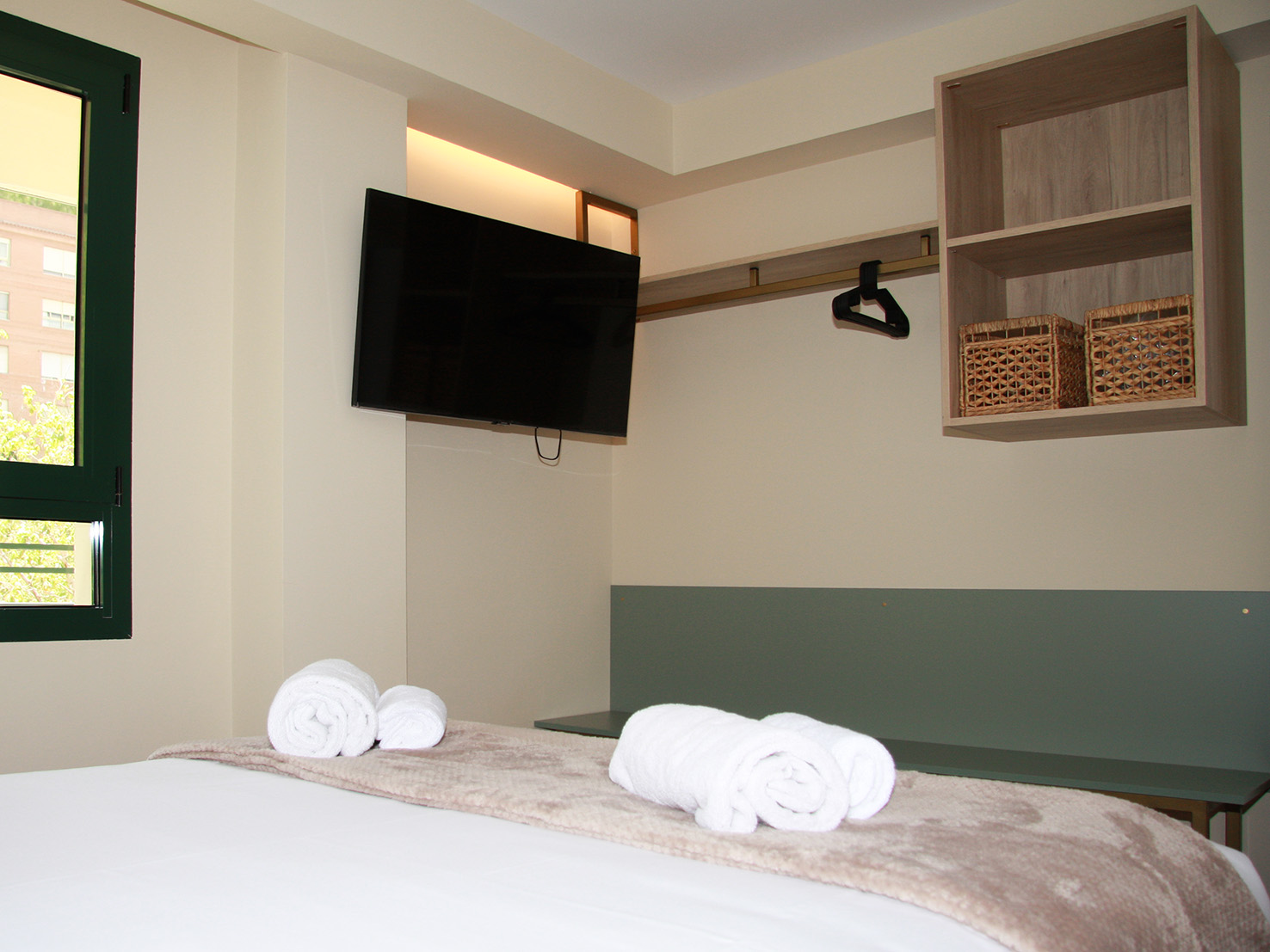 Apartment mit 1 schlafzimmer und balkon