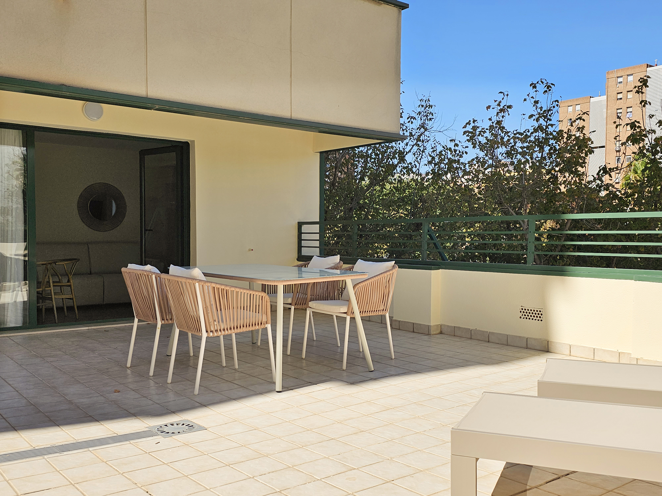 One-bedroom apartment with terrace