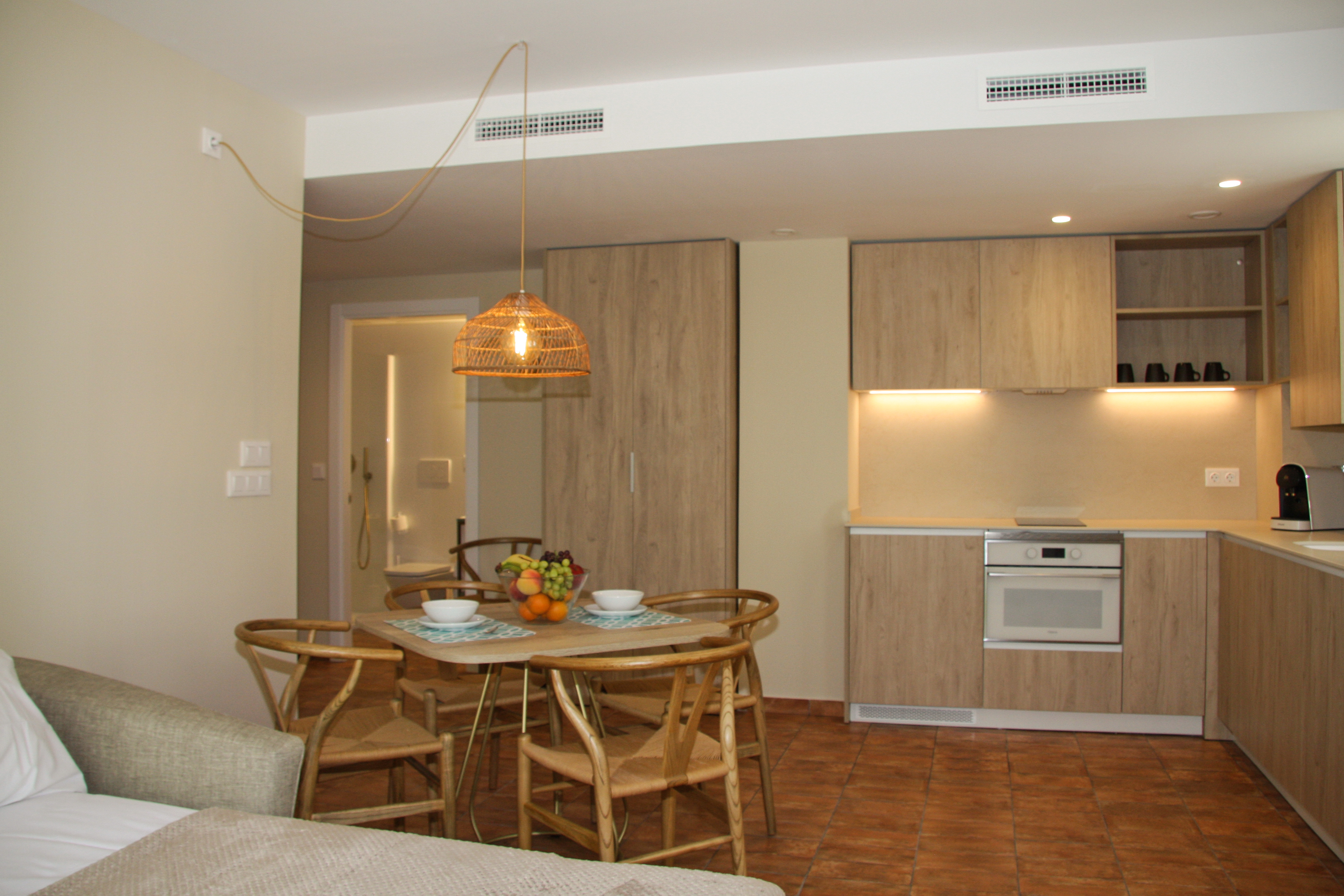 Apartment mit 1 schlafzimmer und balkon