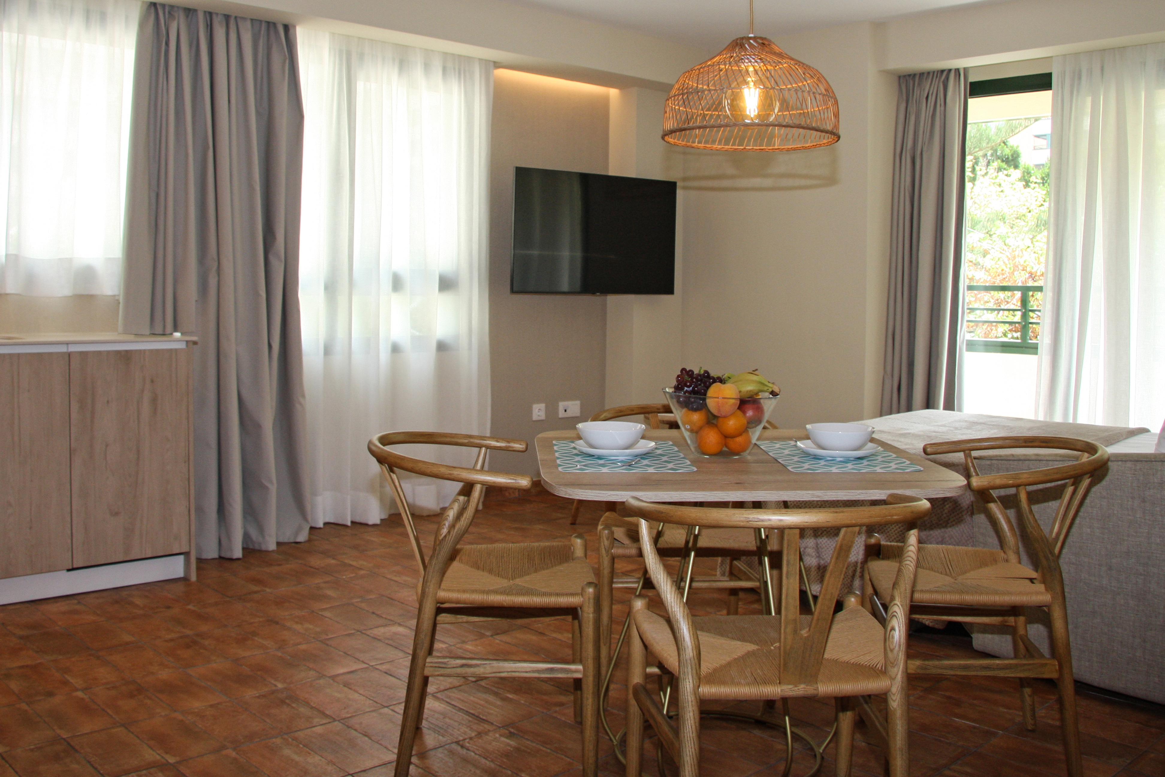 Apartment mit 1 schlafzimmer und balkon