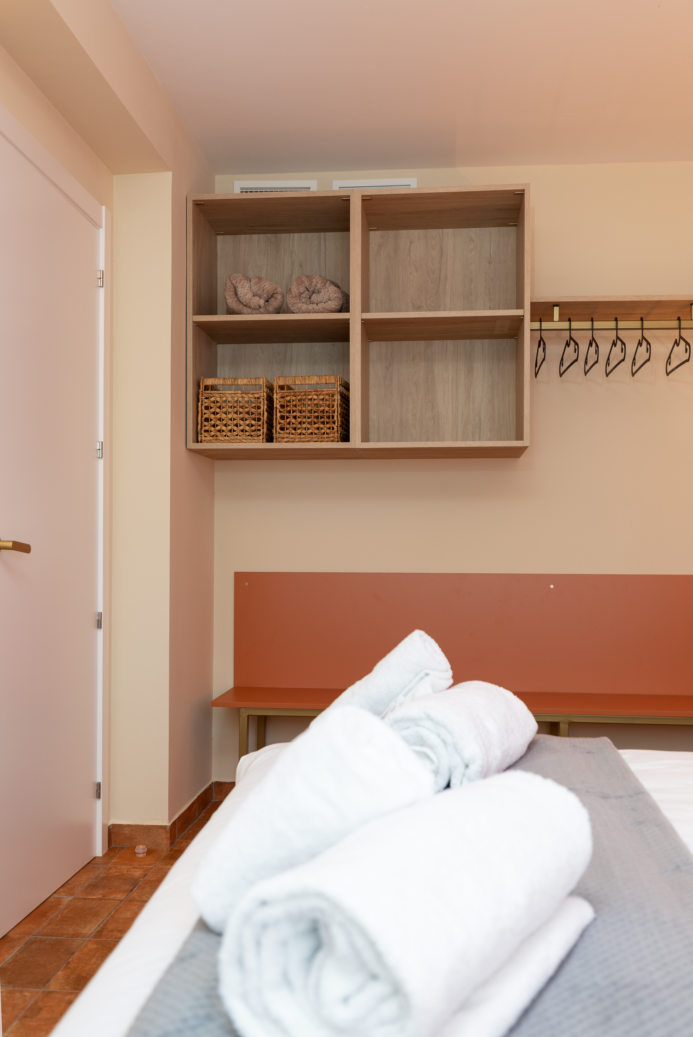 One-bedroom apartment with terrace