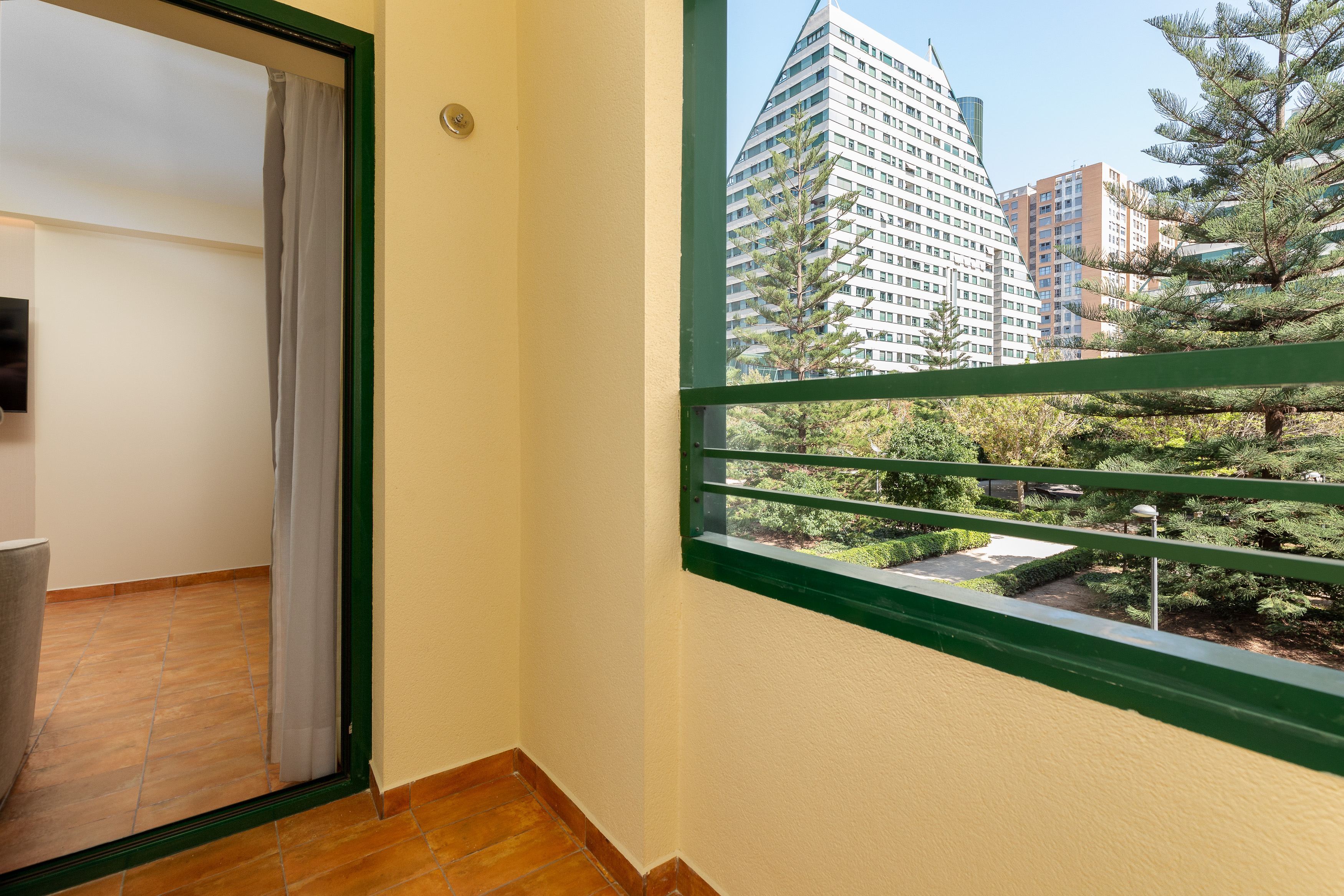 Apartamento de 1 dormitorio con balcón