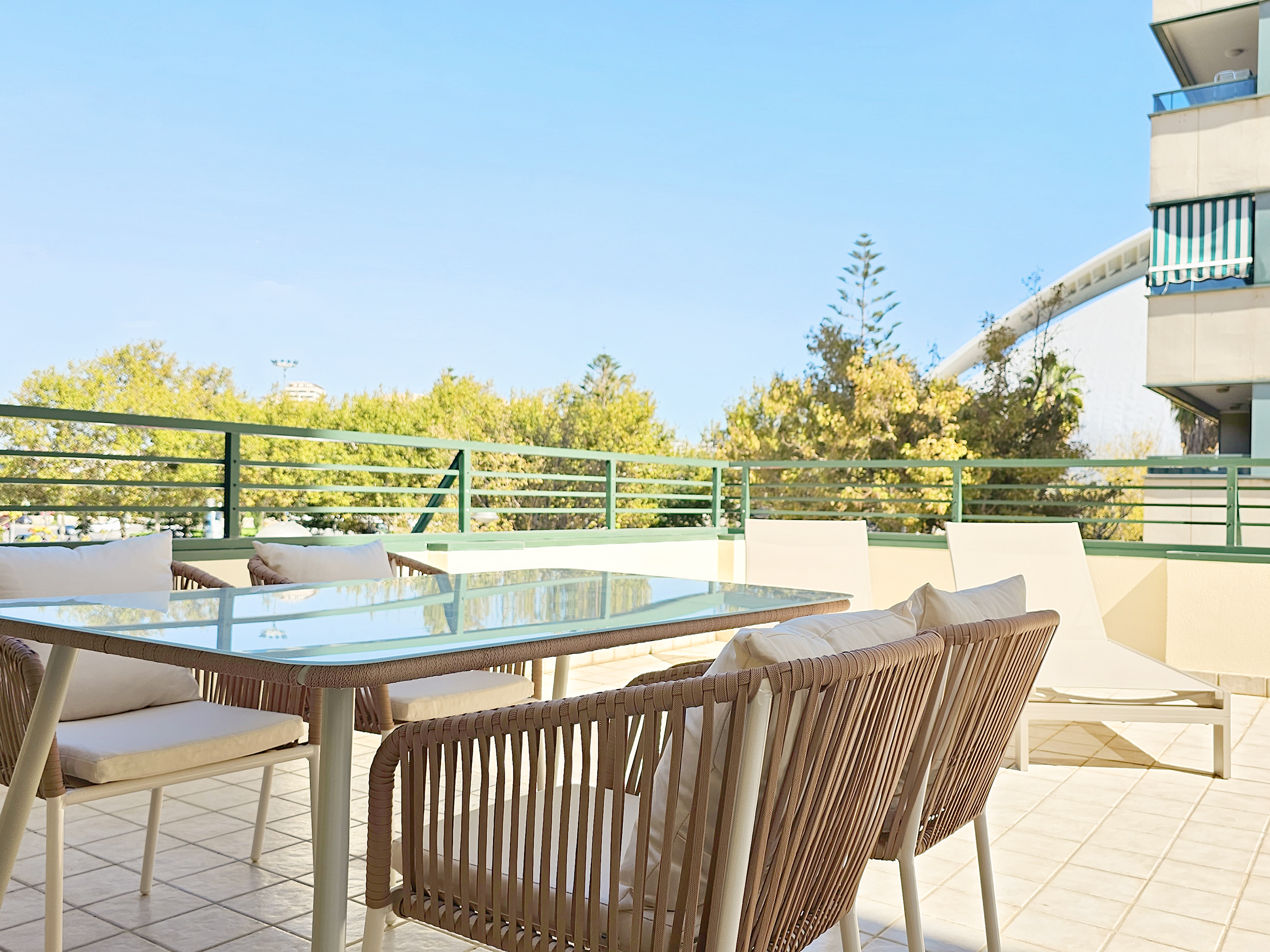 One-bedroom apartment with terrace