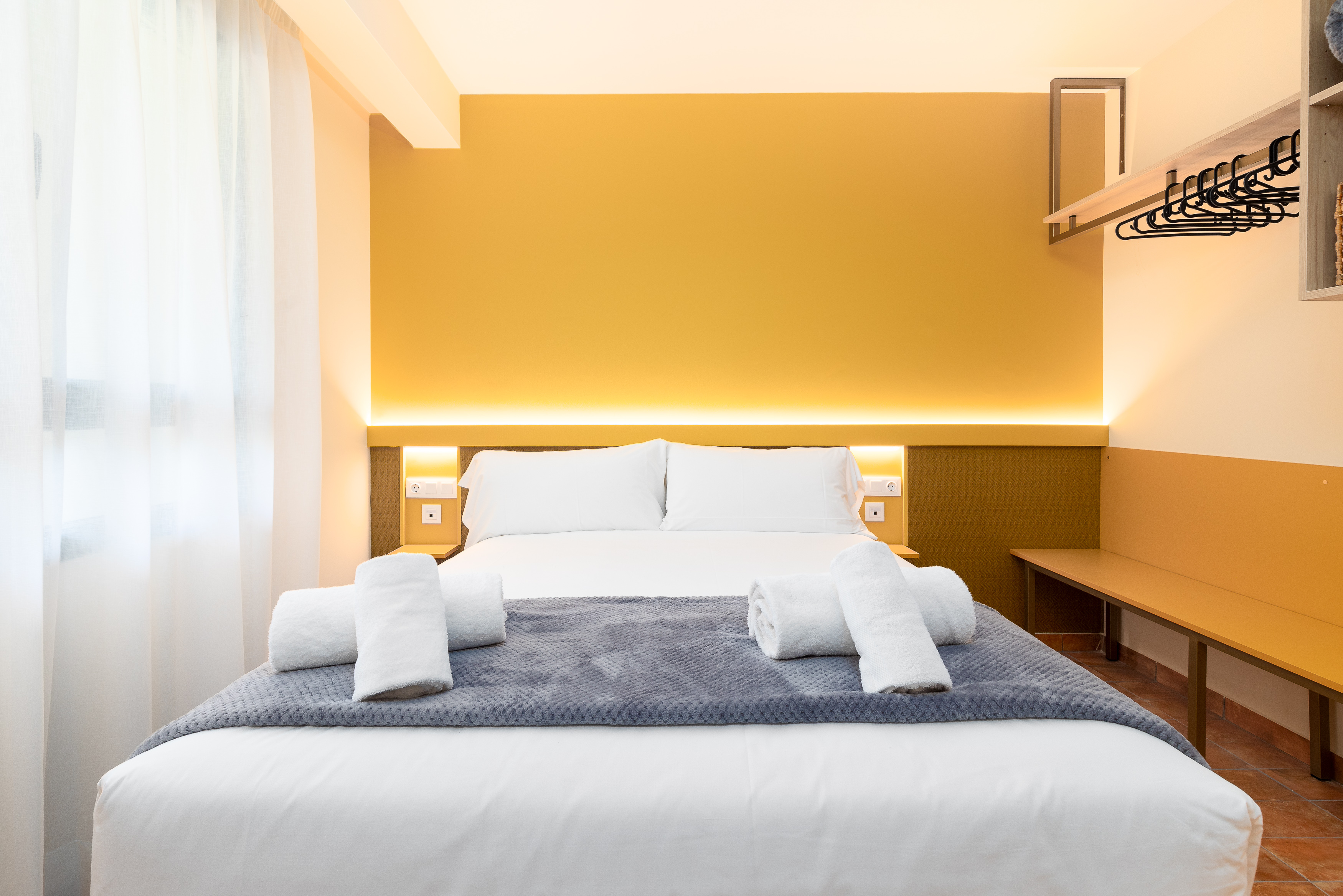 Apartamento de 1 dormitorio con balcón