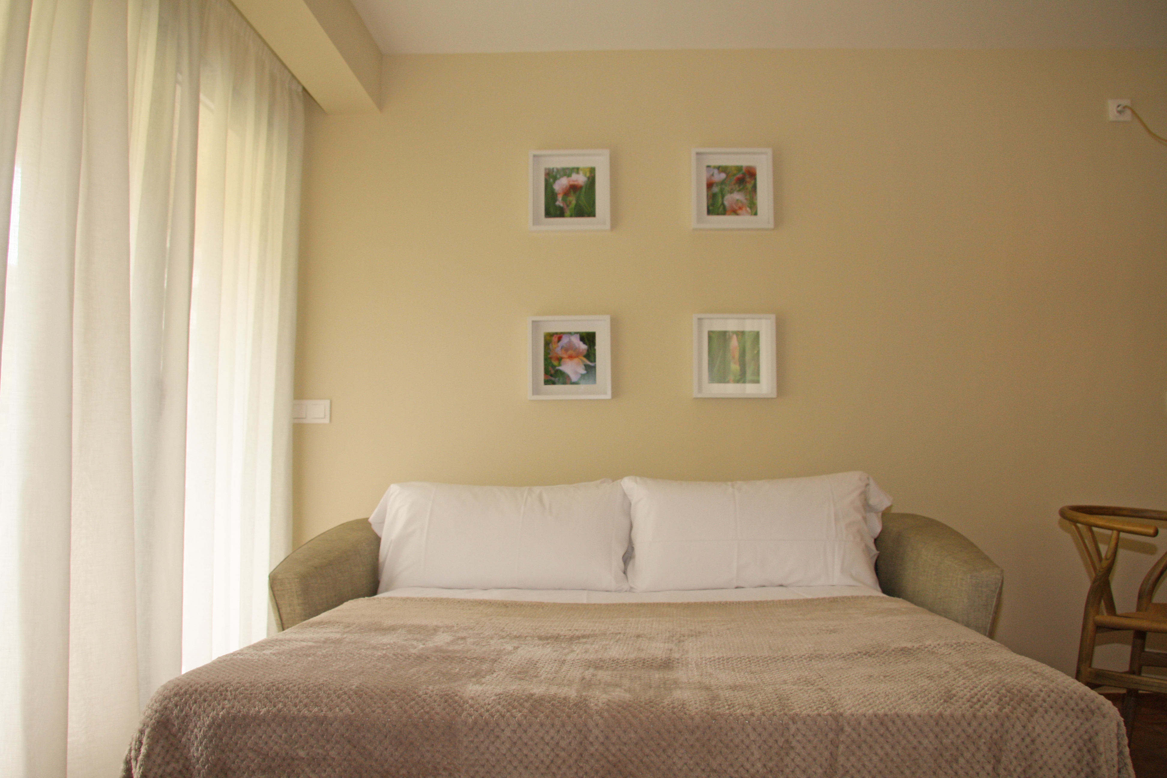 Apartment mit 1 schlafzimmer und balkon