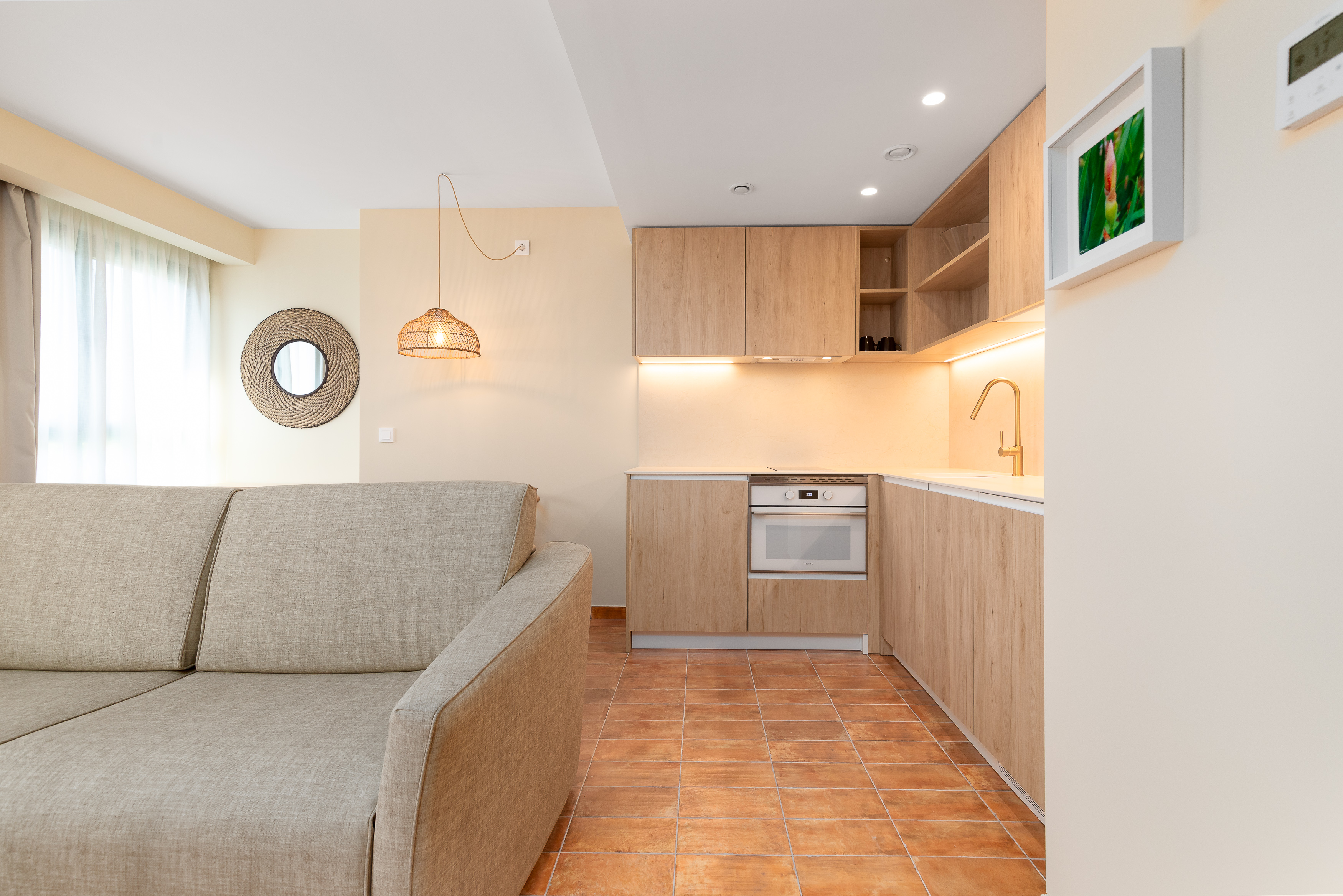 Apartment mit 1 schlafzimmer und balkon
