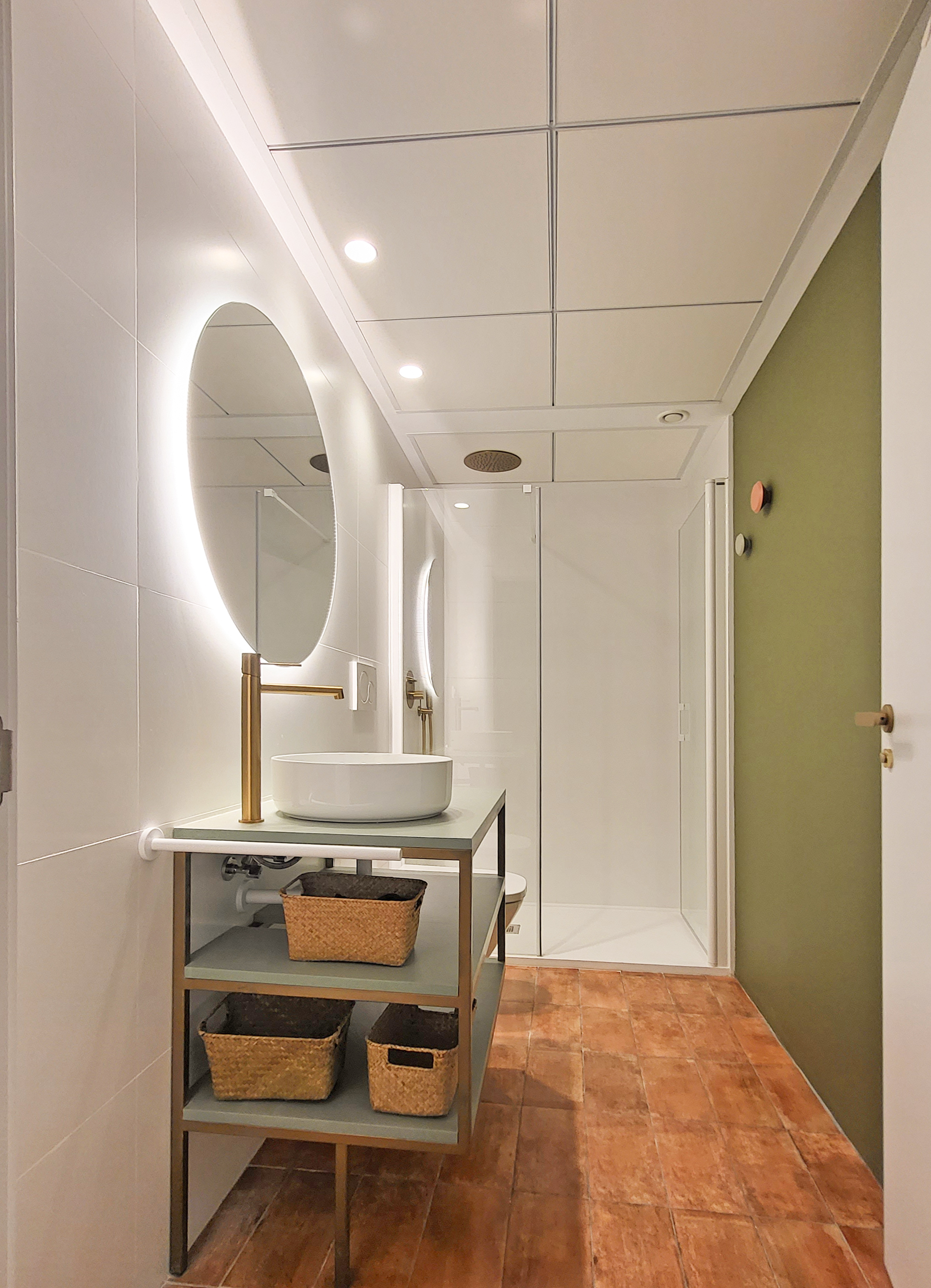 Apartment mit 1 schlafzimmer und balkon
