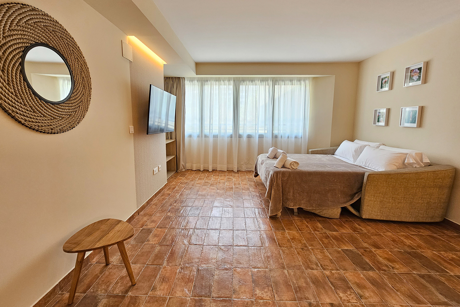 Triple room