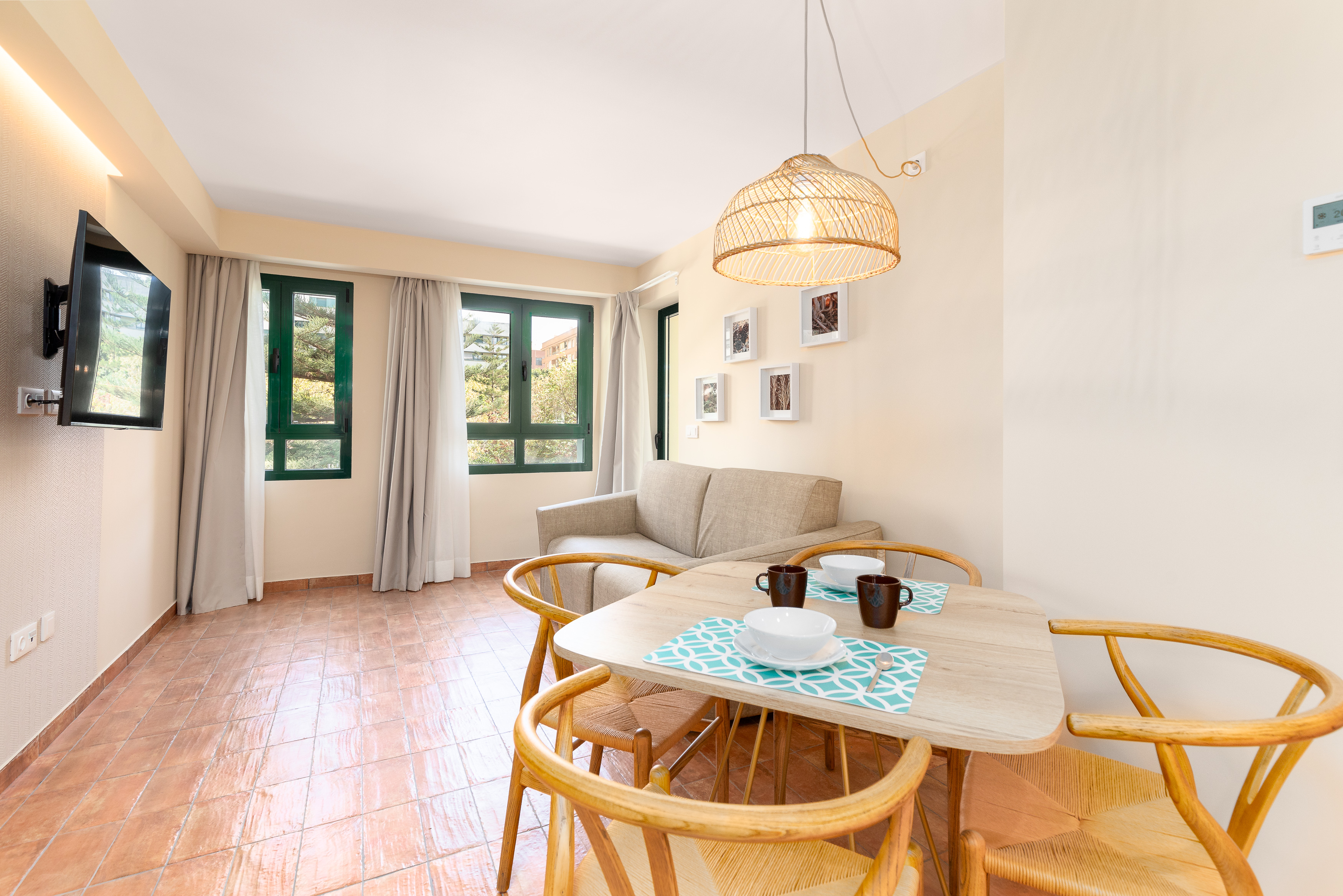 Apartamento de 1 dormitorio con balcón