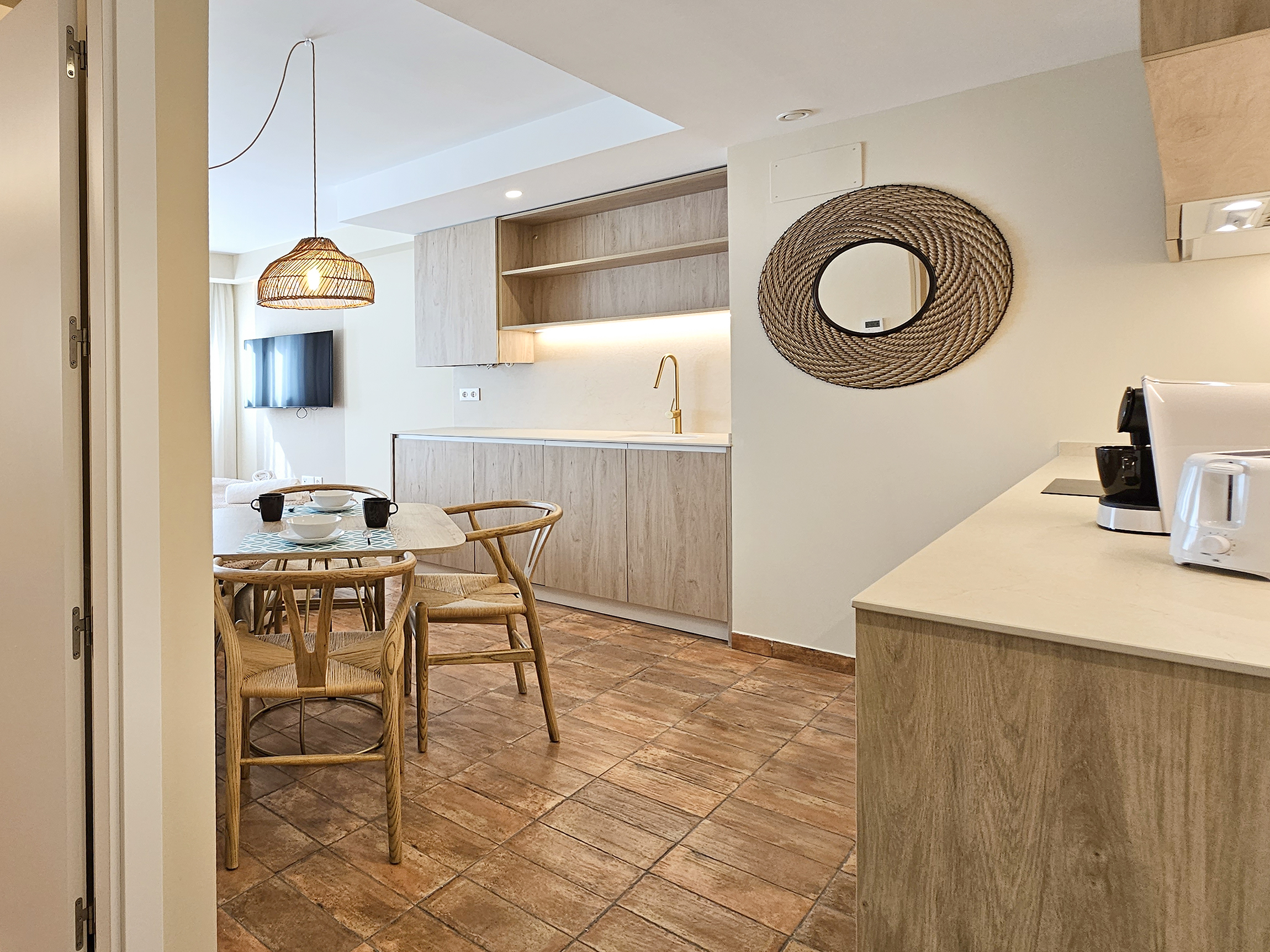 Apartamento de 1 dormitorio con balcón