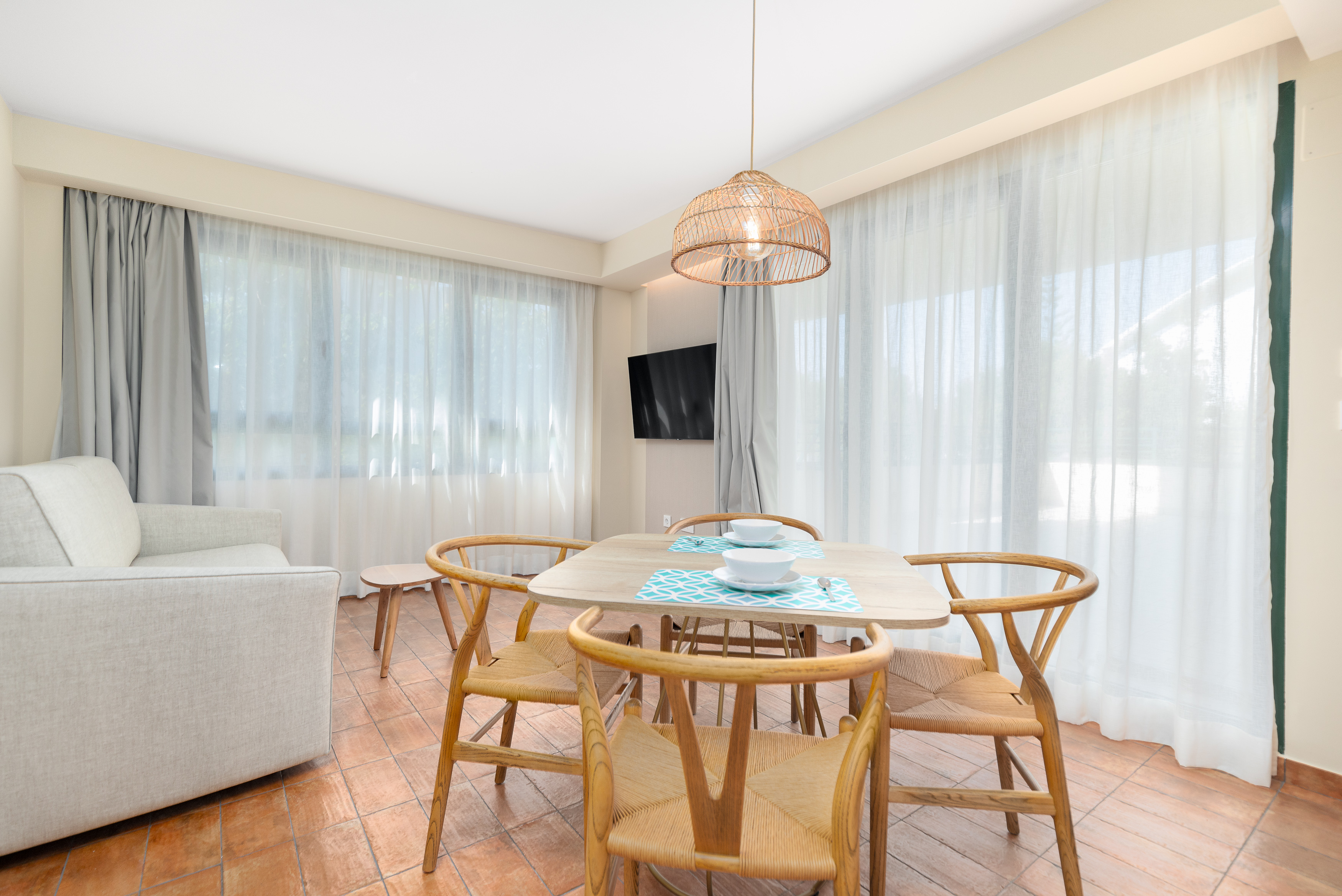 One-bedroom apartment with terrace