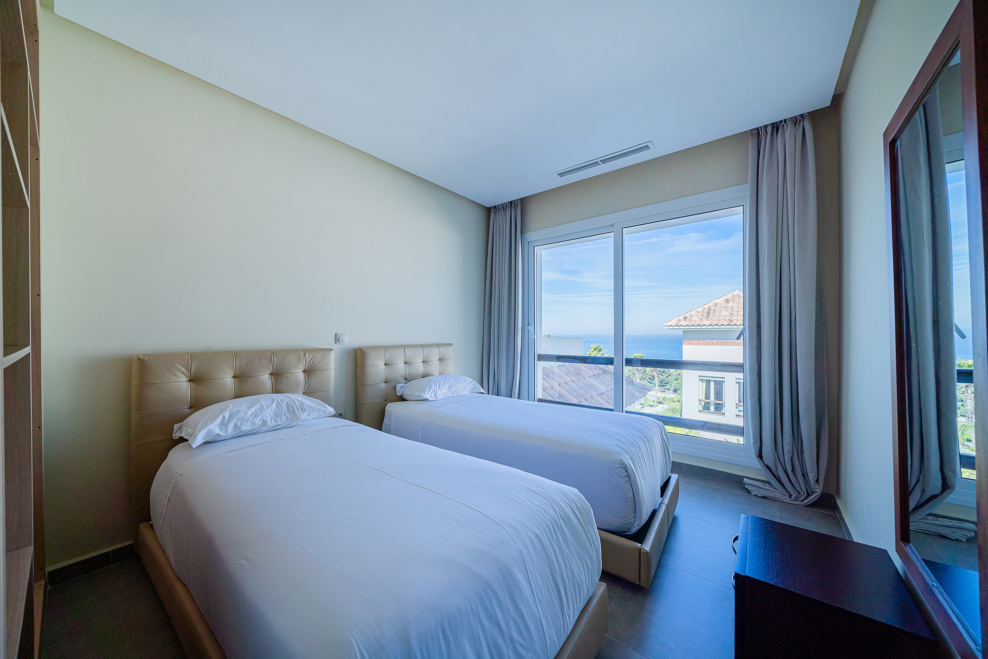 Apartment mit 3 schlafzimmern und meerblick