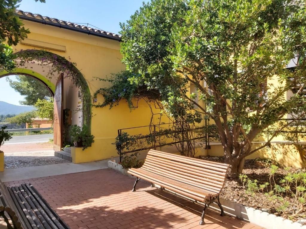 El castellet alojamiento rural , Fanzara