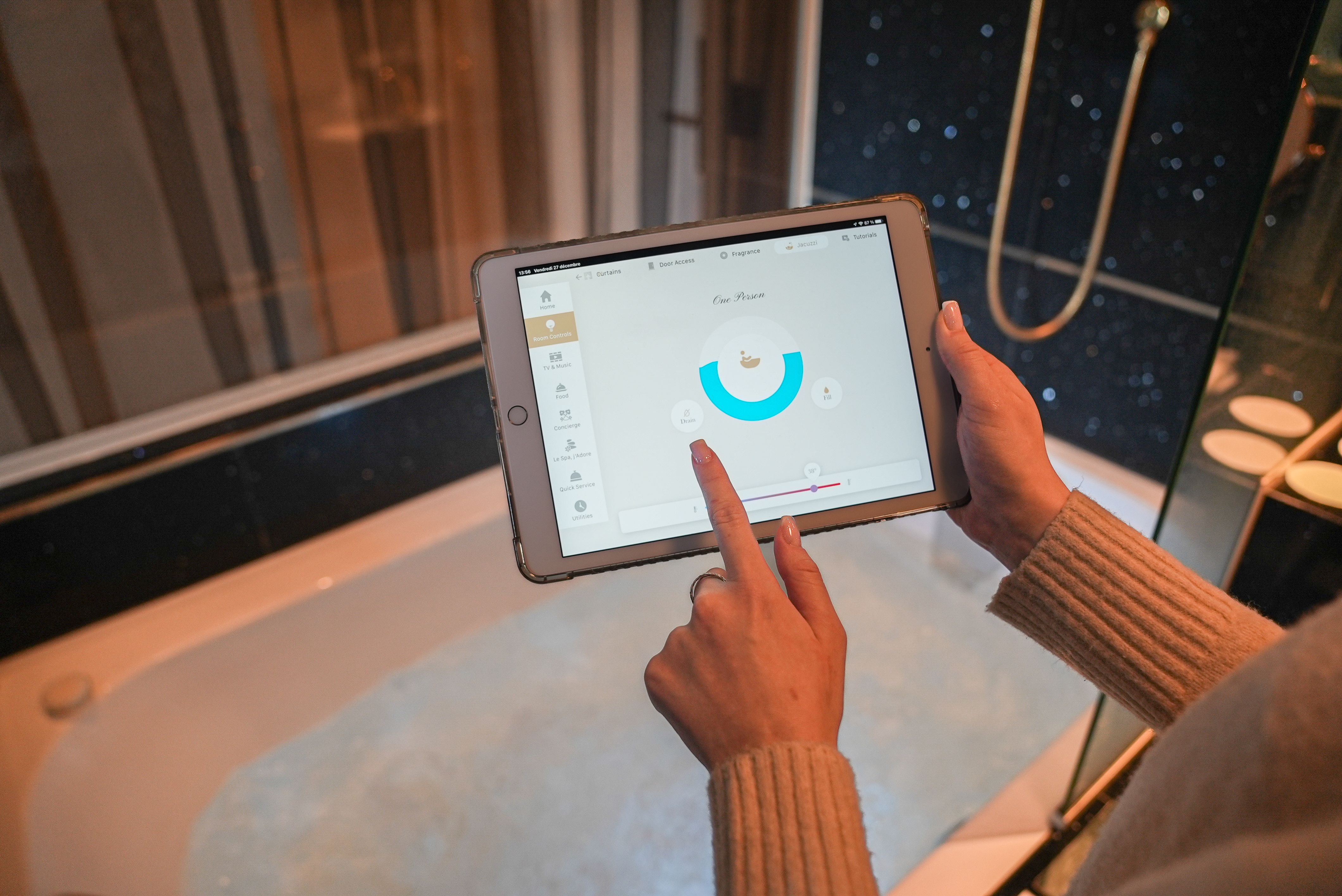 room detail thumbnail 2