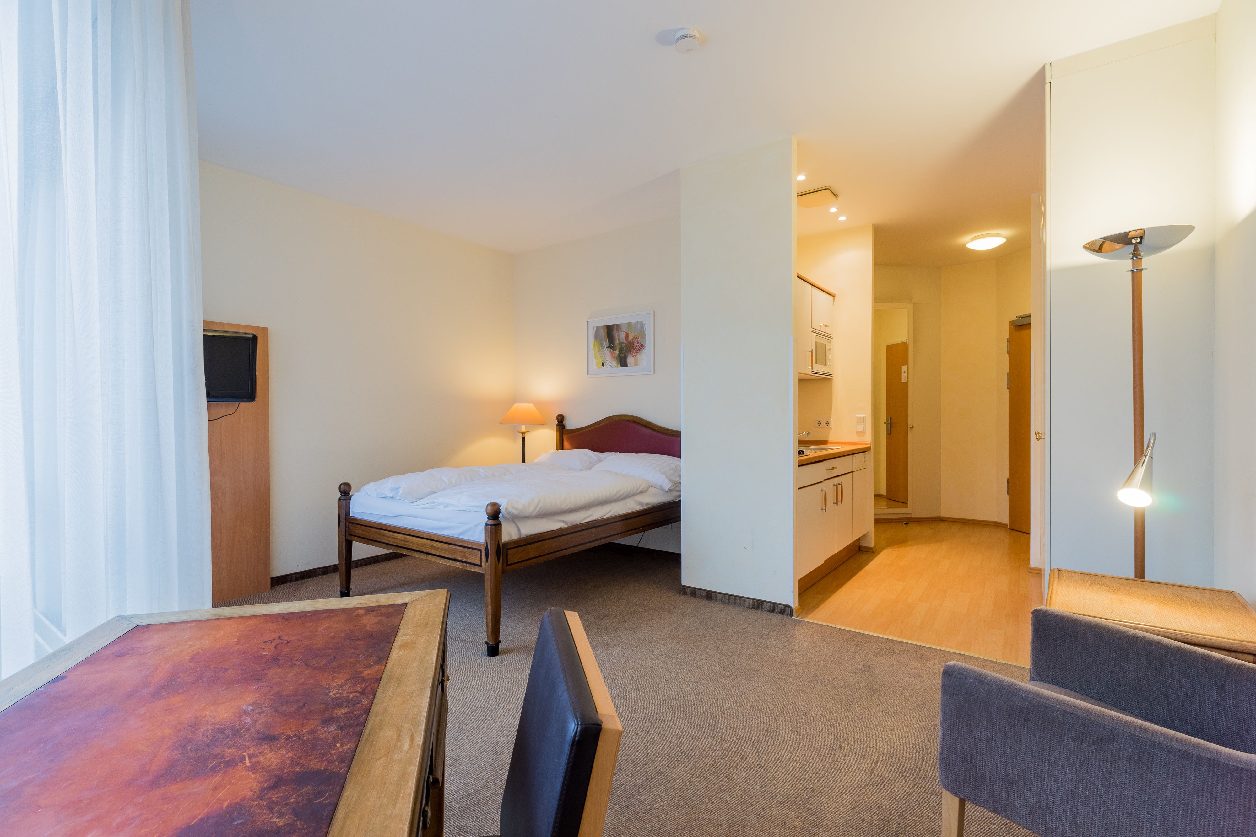 room detail thumbnail 0