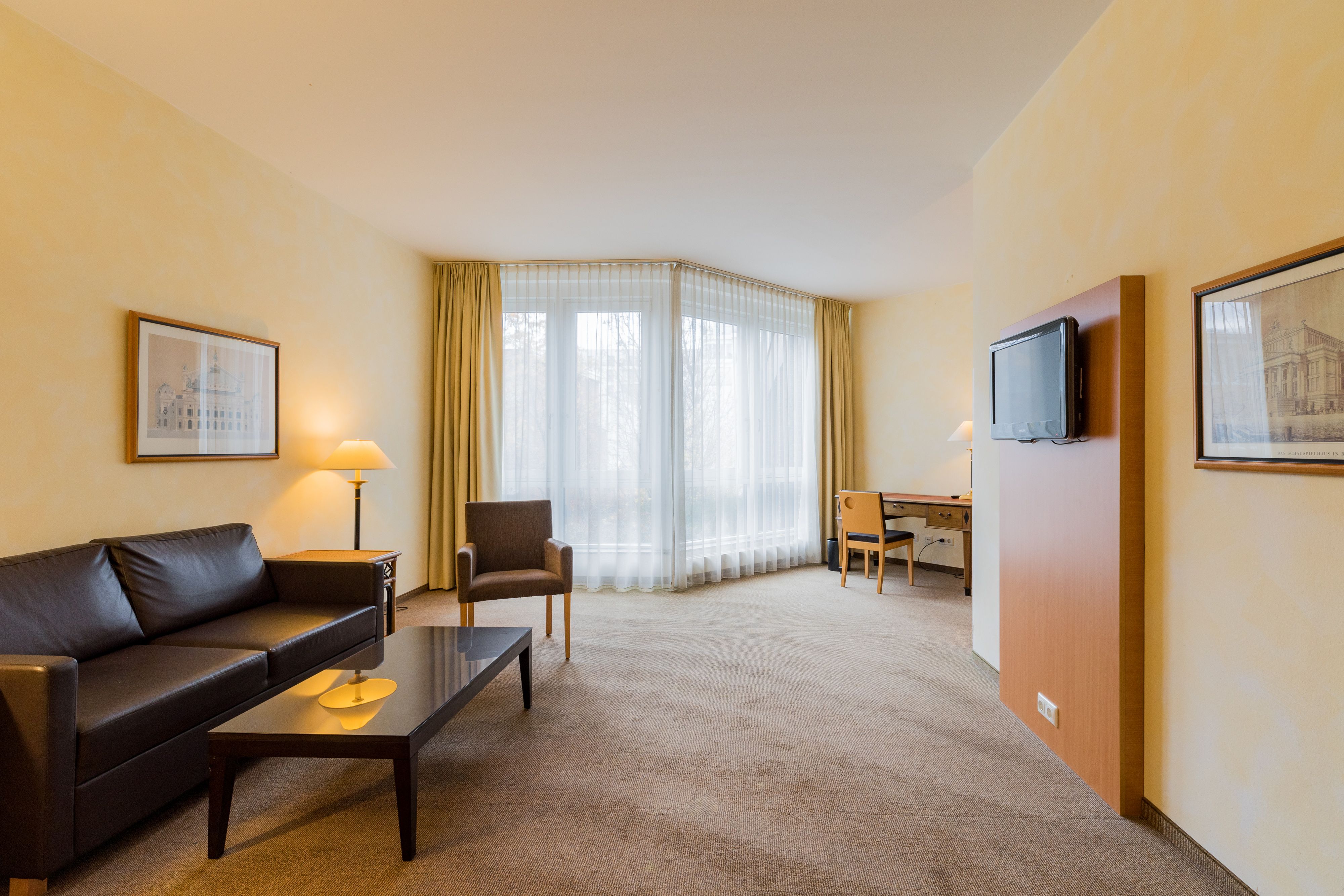 room detail thumbnail 0