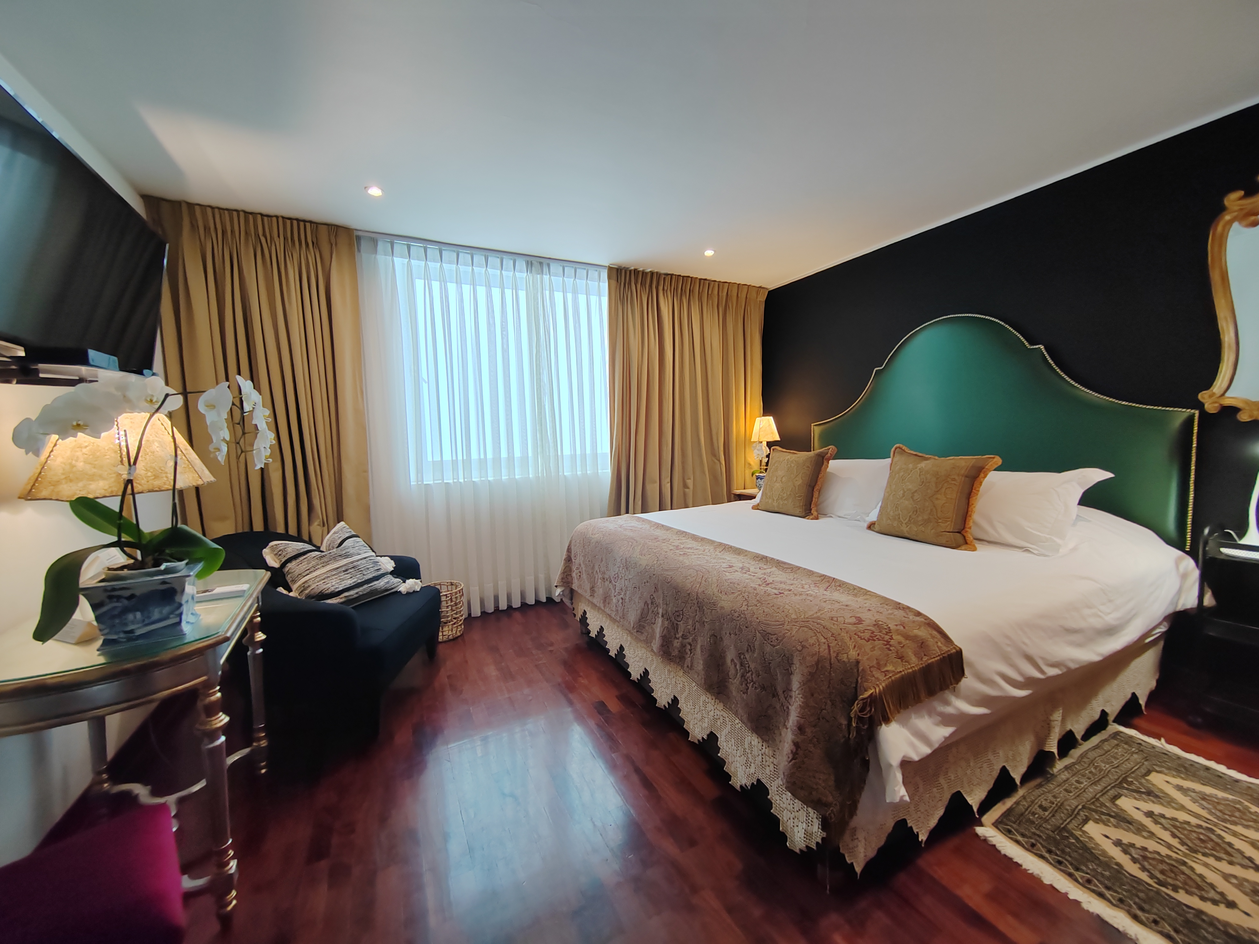 room detail thumbnail 0