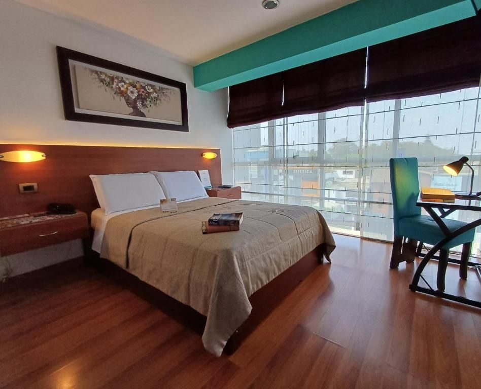 room detail thumbnail 2