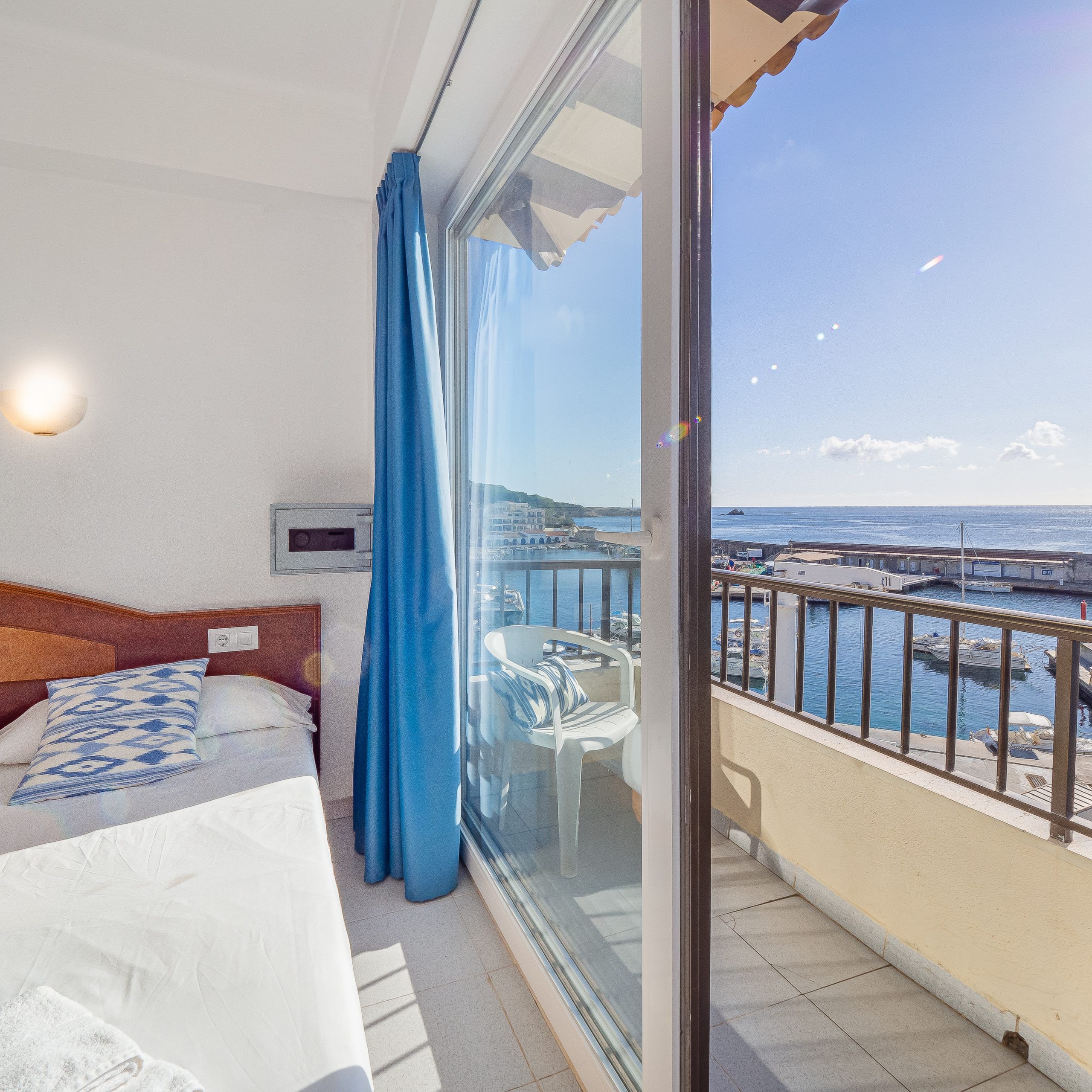 Hostal port corona , Cala Rajada