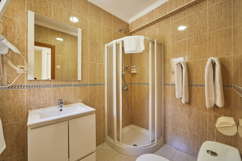 Standard twin room